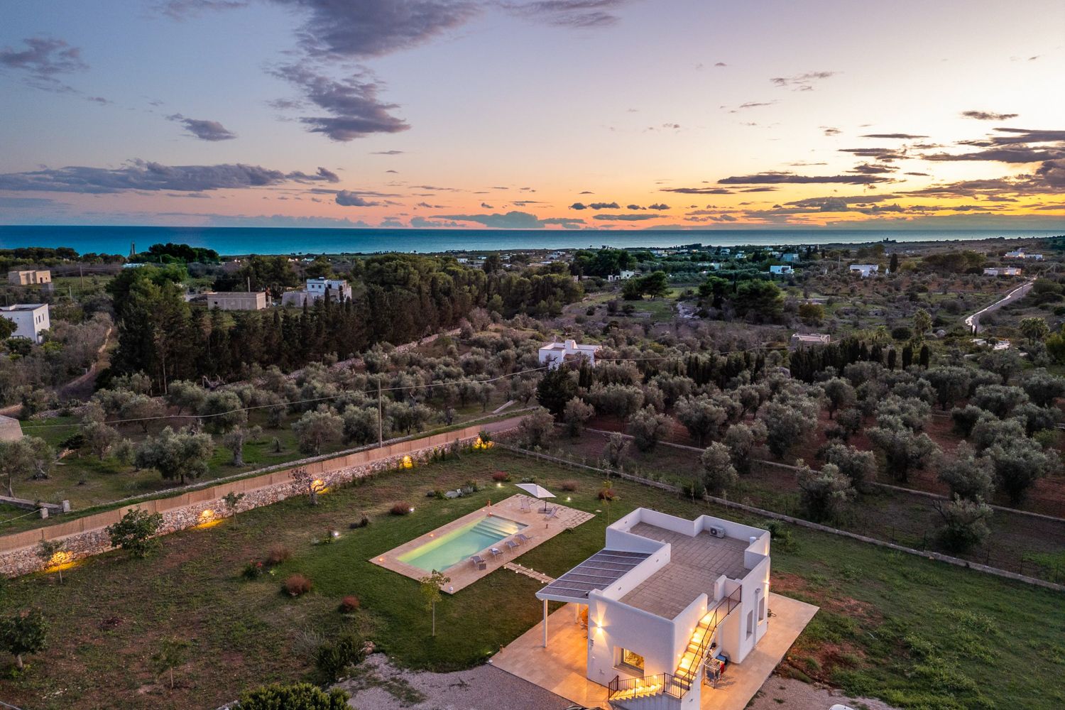 Villa Giunco Rudiae Lecce: 2-Bedroom Sea View Villa with Spa near Puglia’s Finest Beach
