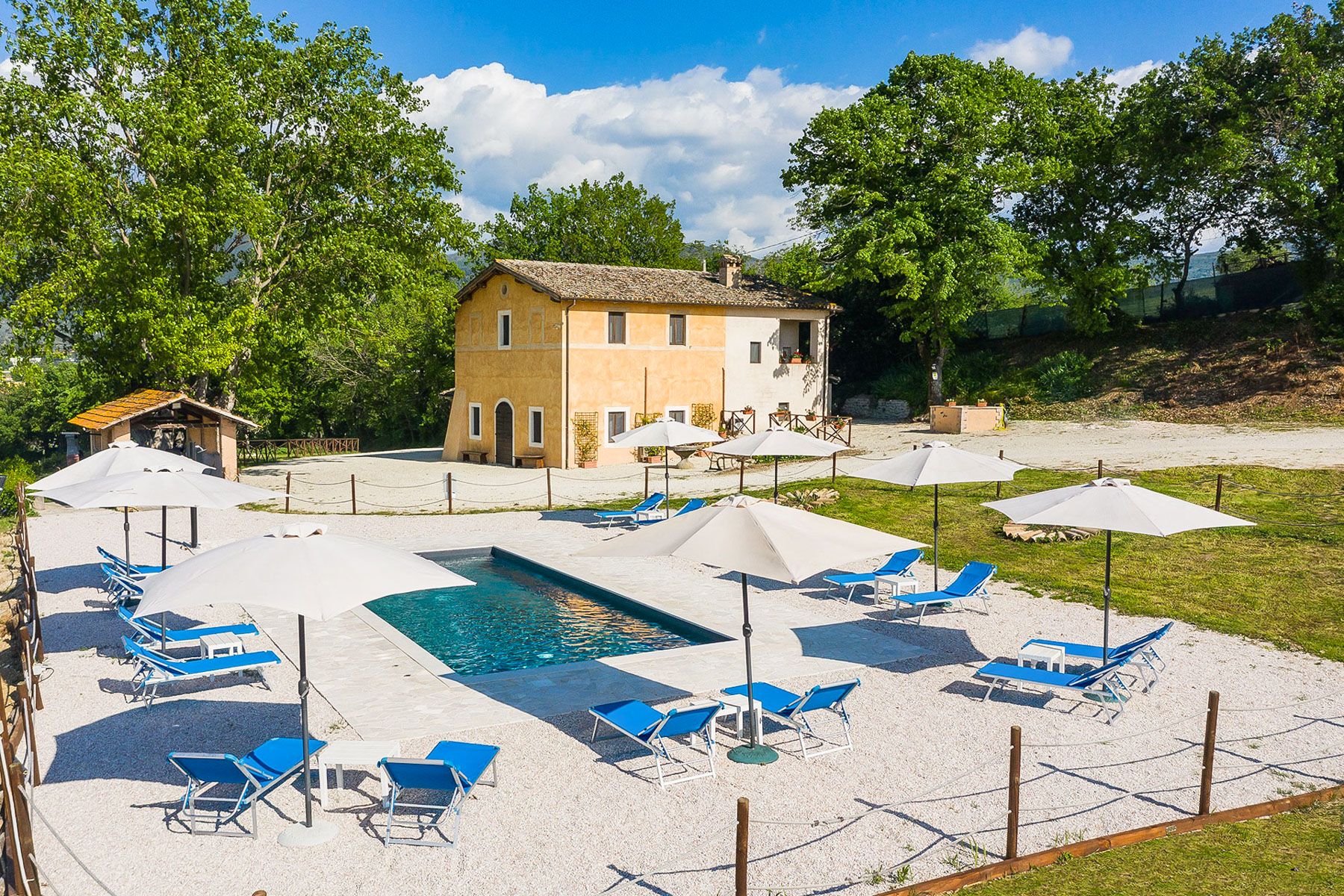 Villa Glicine Martani Umbria: 7-Bedroom Farmhouse with Spa & Apennine Views | Luxury Villa