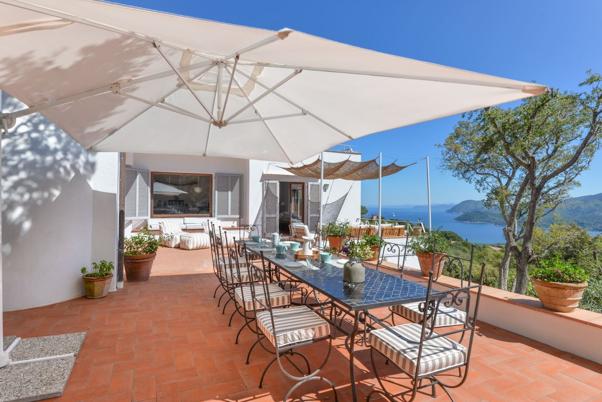 Villa Grecale Oleandro Bagnaia Livorno: Luxury 6-Bedroom Villa with Private Pool and Sea Views, Elba Island