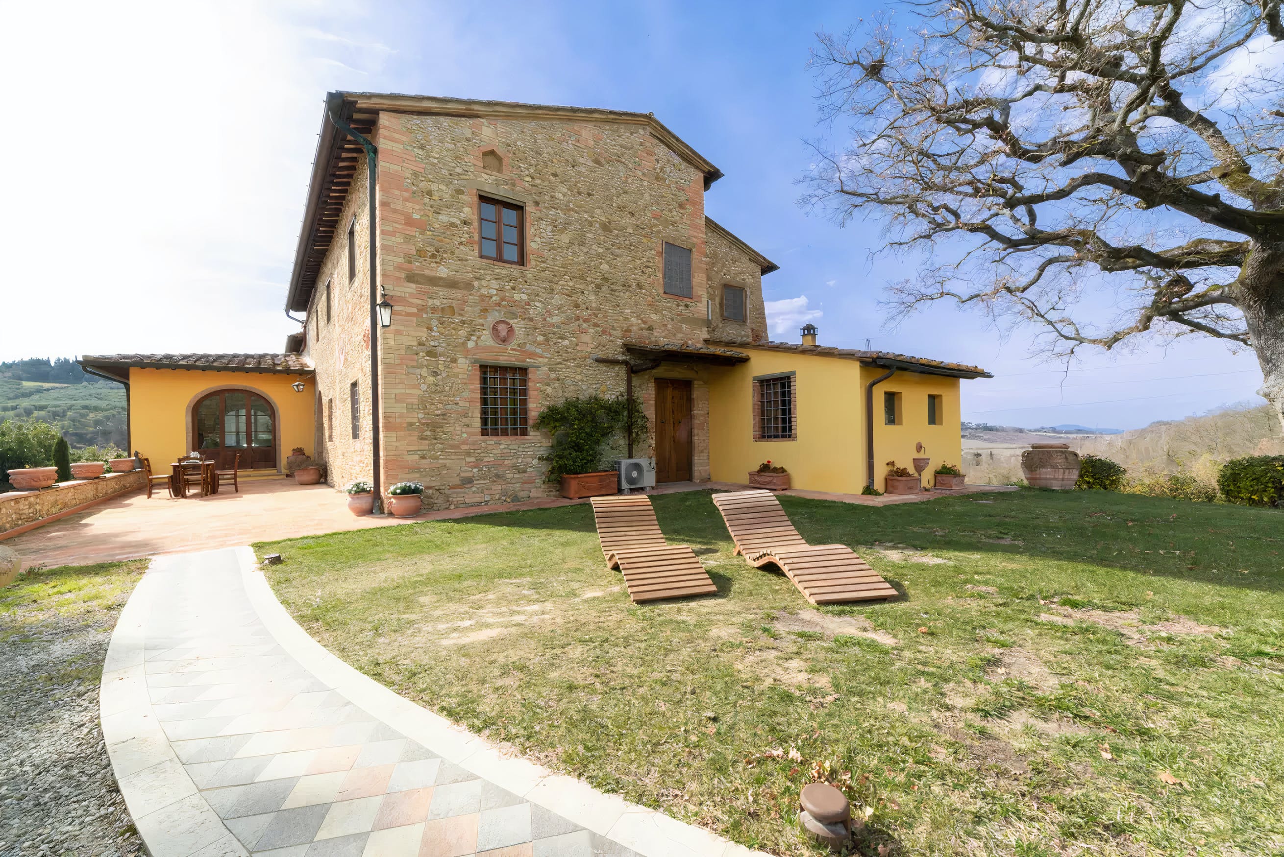 Villa Grecale Poggio Montefioralle Firenze: Luxury 4-Bedroom Apartment with Air-Con and Countryside Views, Florence West