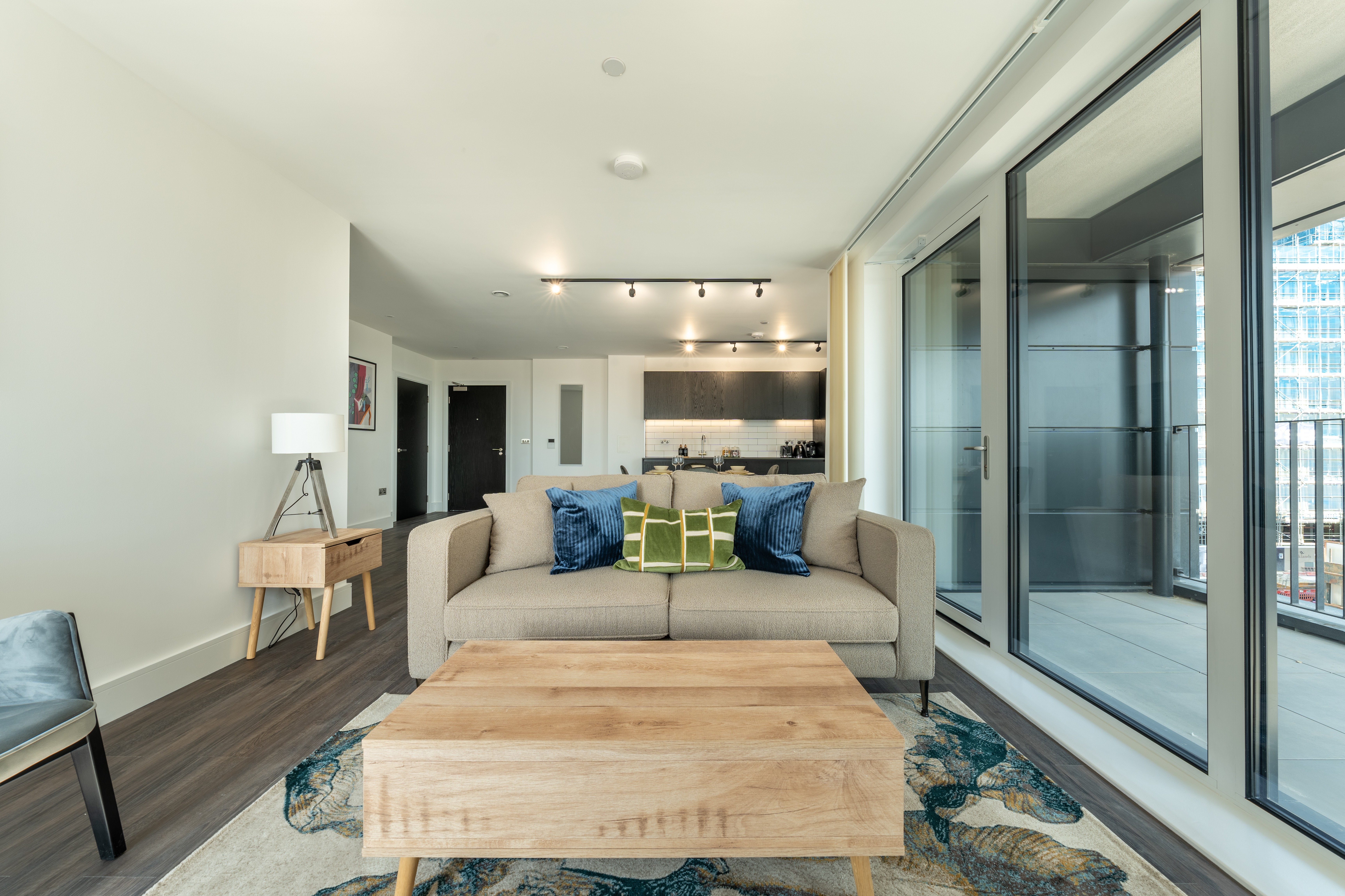 Villa Gregale Kensal Cabbage: Luxury 2-Bedroom Apartment with Spa and Gym, Kensal Green London