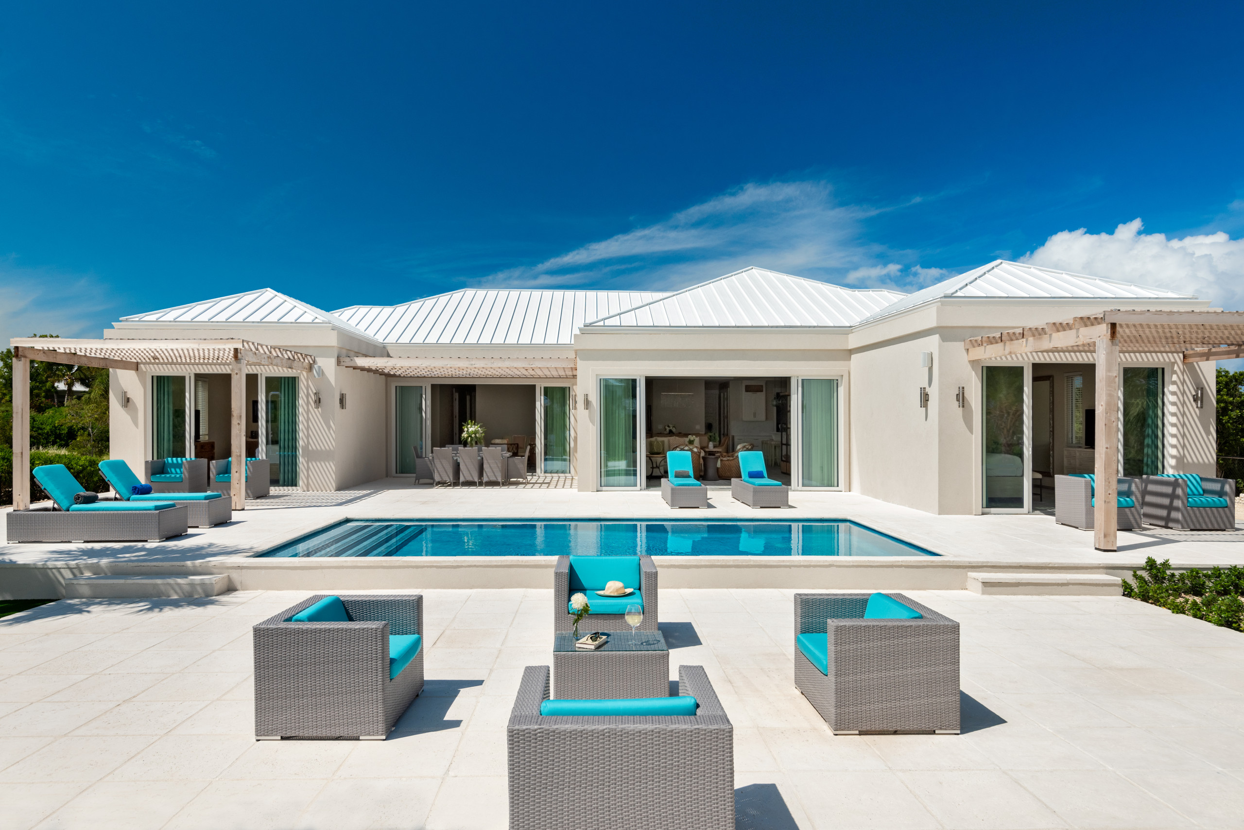 Villa Harmattan Ambergris Leeward: Luxury 4-Bedroom Villa with Private Pool and Seaview, Turks and Caicos Islands