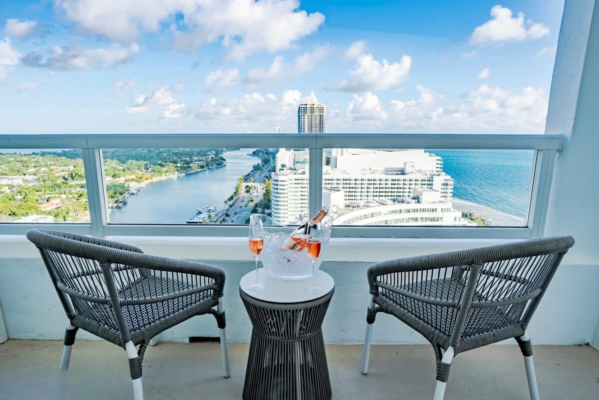 Villa Harmattan Belle Isle Miami Beach: Luxury 1-Bedroom Villa with Beachfront and Spa Facilities, Miami Beach