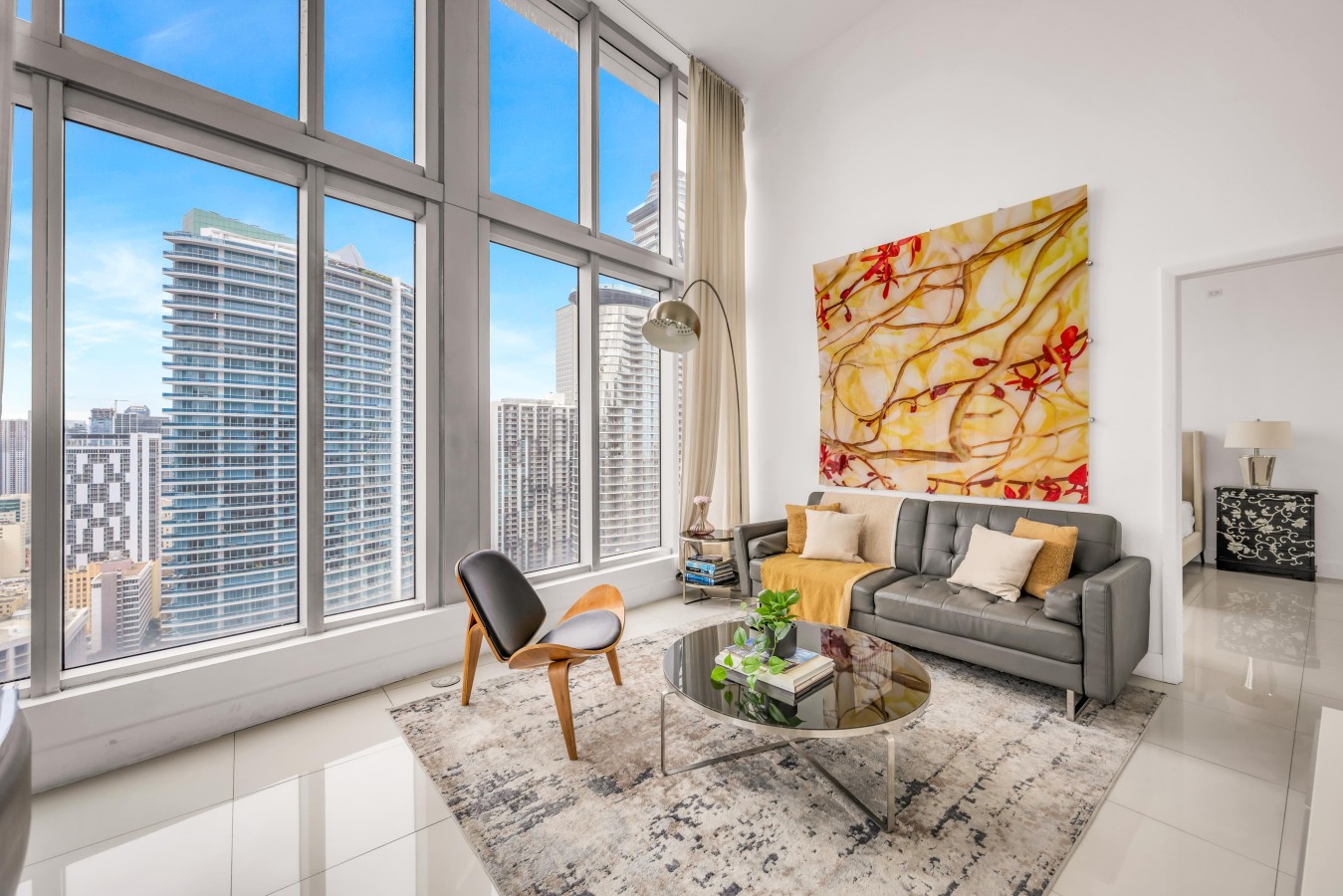 Villa Harmattan Brickell Brickell: Luxury 2-Bedroom Apartment with Seaview, Hot Tub, Gym in Downtown Miami