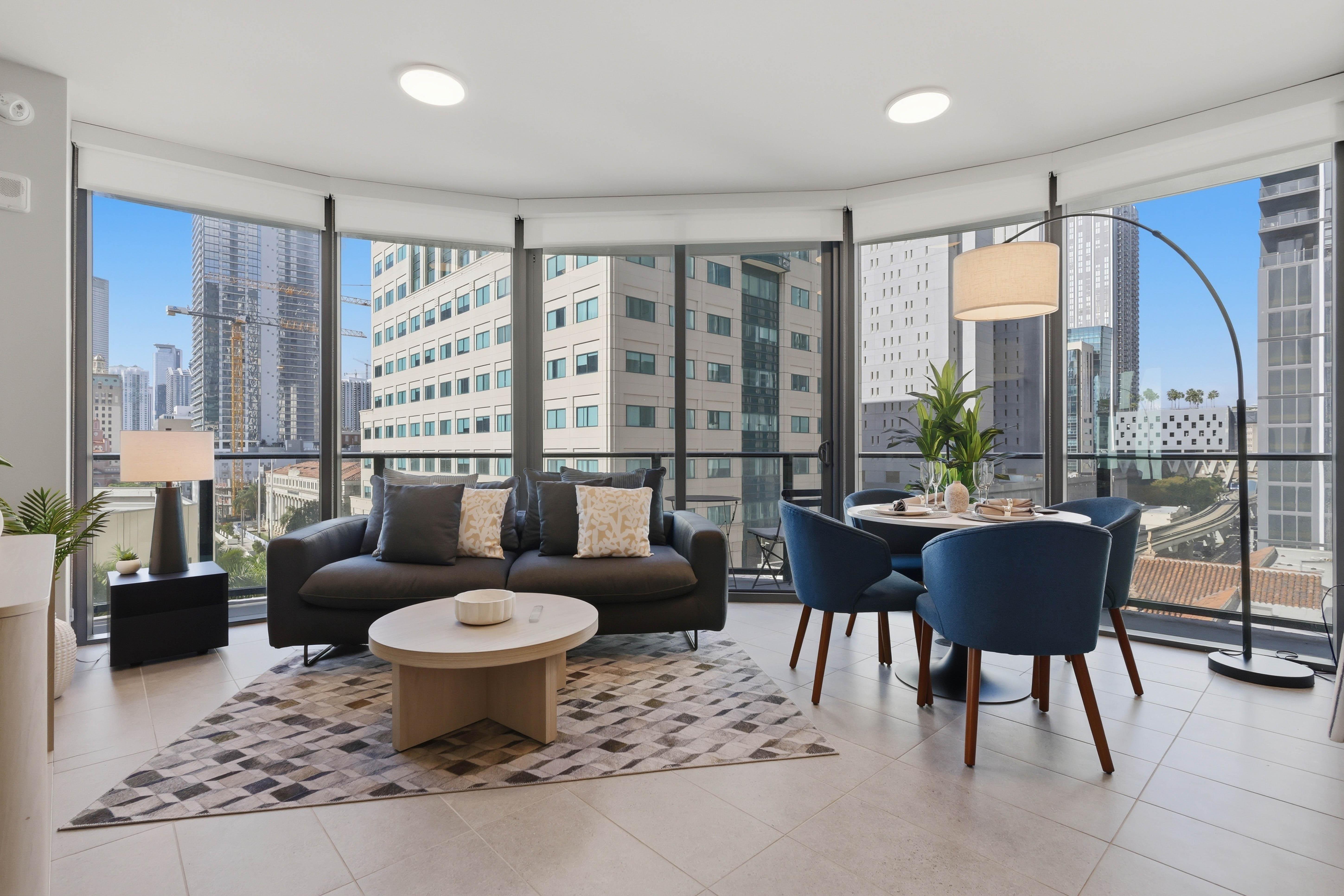 Villa Safira Morningside Downtown Miami: Luxury 1-Bedroom Apartment with Rooftop Pool and Sea Views, Downtown Miami
