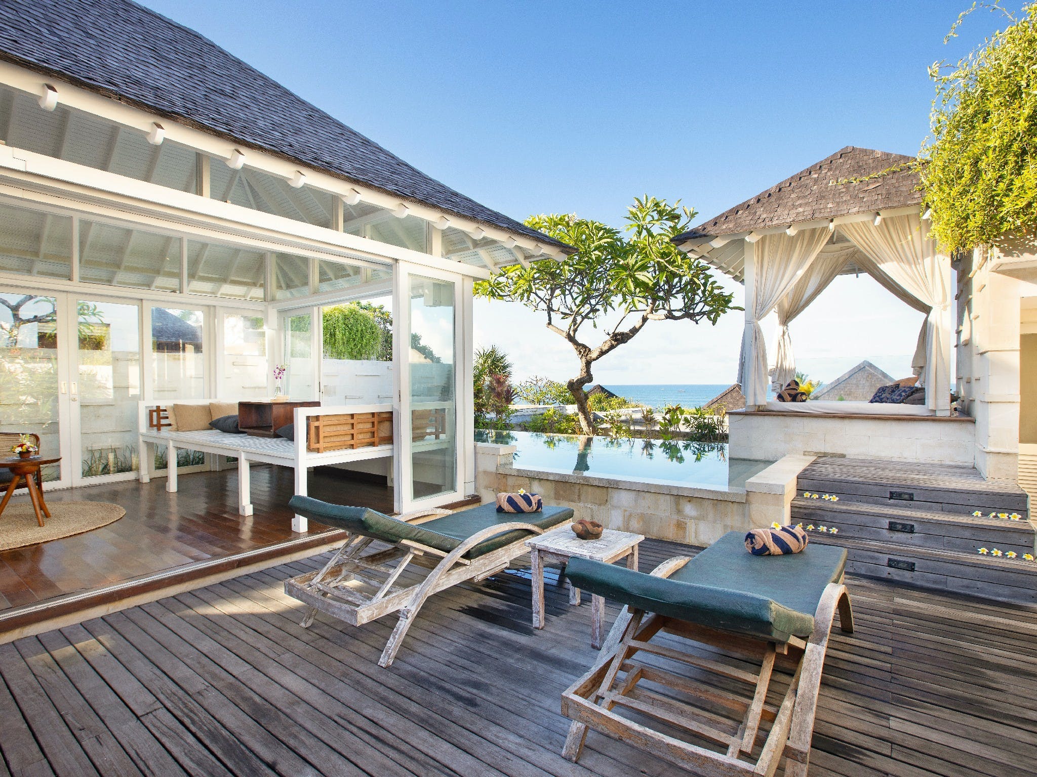 Villa Harmattan Canggu Batu Belig: Luxury 1-Bedroom Apartment with Infinity Pool and Seaview, Batu Belig Bali