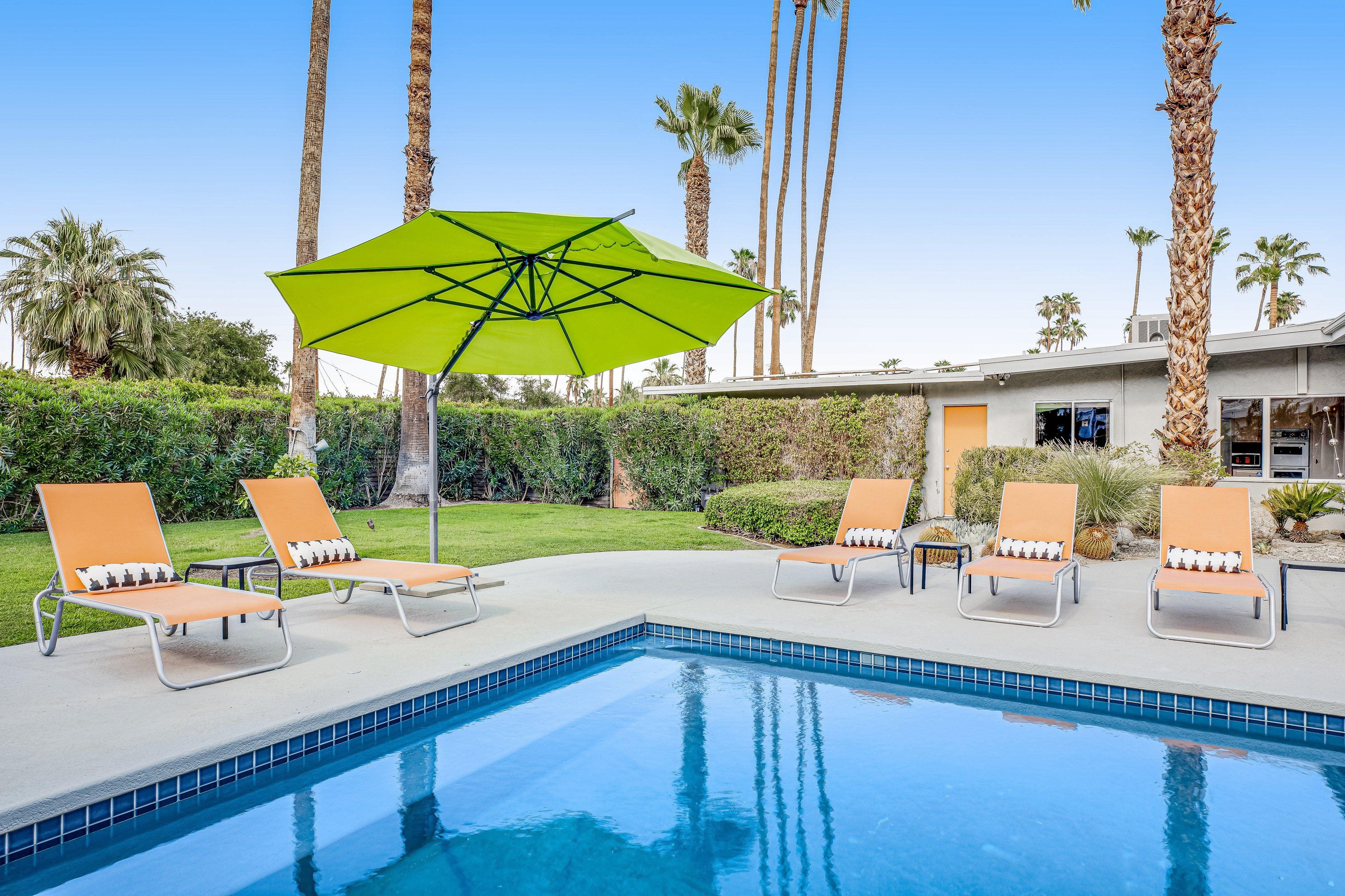 Villa Grec North Palm Springs Palm Springs: Luxury 3-Bedroom Villa with Private Pool and Air Conditioning, Palm Springs