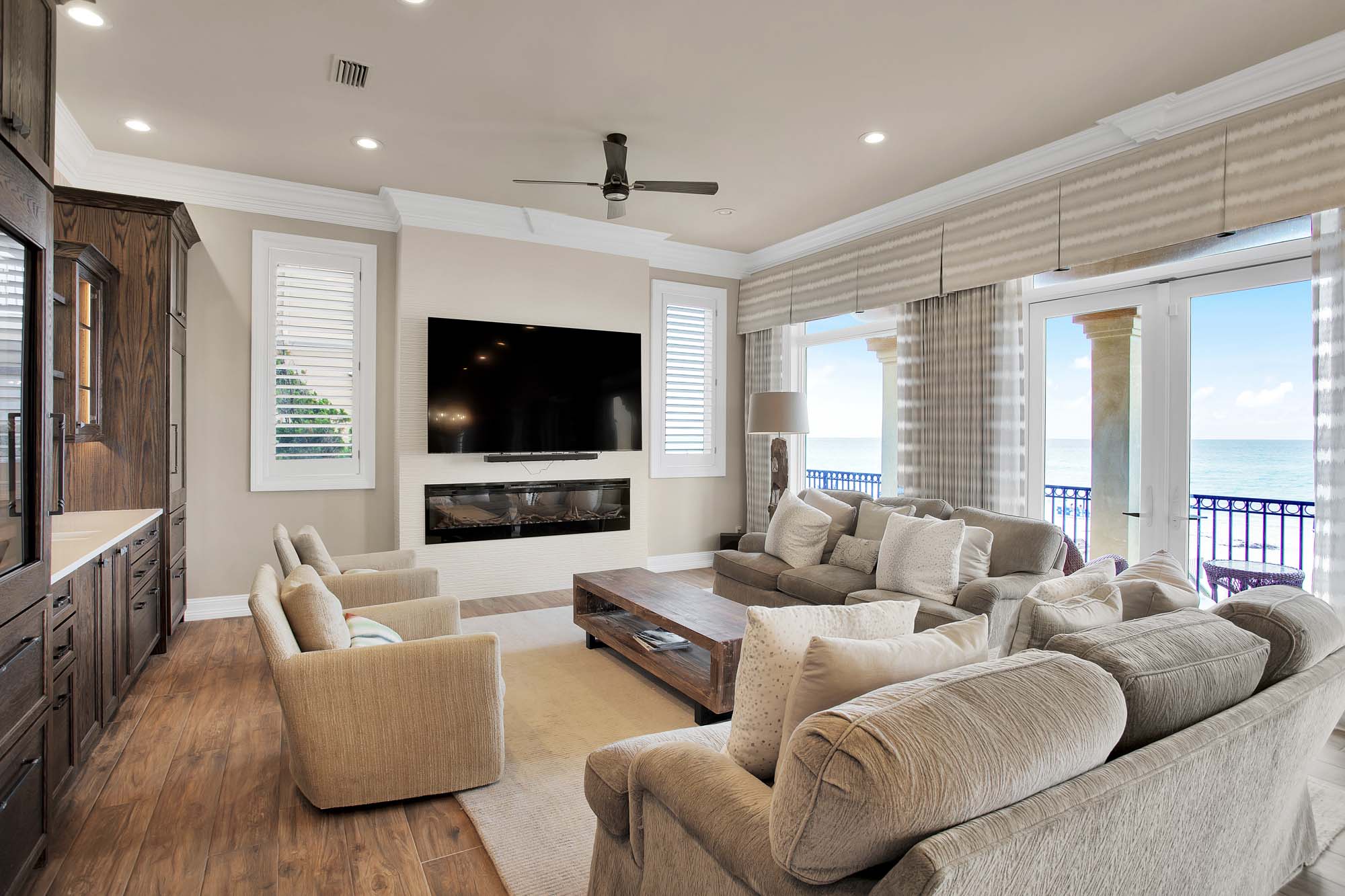 Villa Harmattan Destin Miramar 1453070: Luxury 7-Bedroom Villa with Private Pool and Beachfront in Okaloosa County
