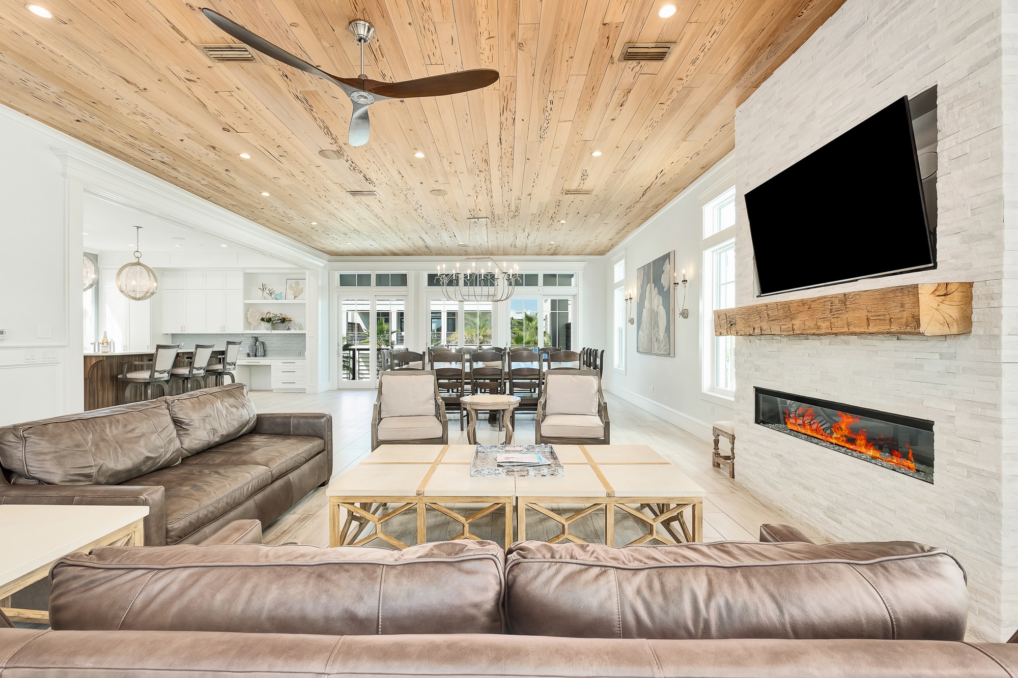 Villa Harmattan Destin Miramar: Luxury 9-Bedroom Villa with Pool, Hot Tub and Sea Views, Okaloosa County Florida