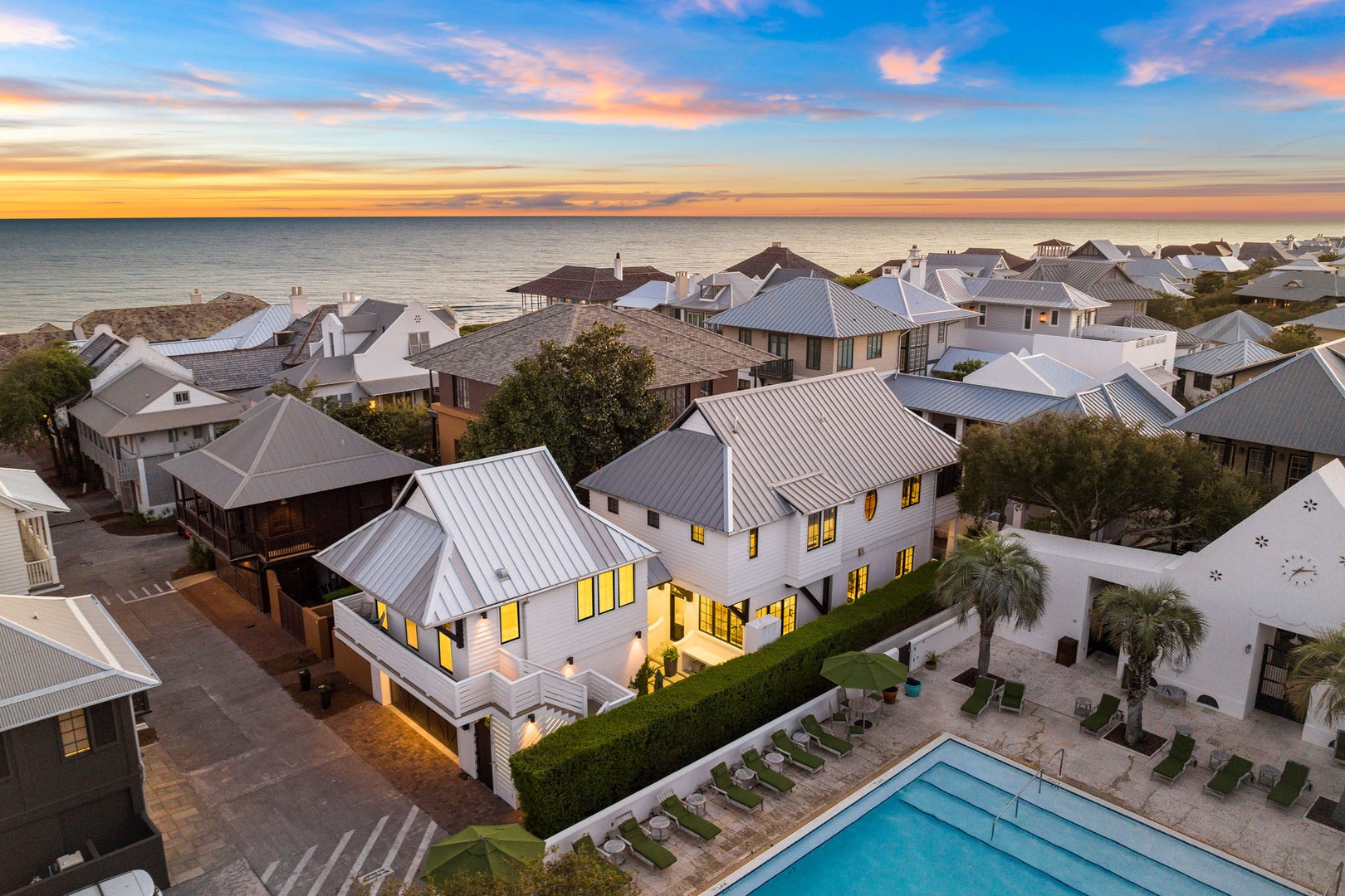 Villa Harmattan Dune Point Walton: Luxury 6-Bedroom Villa with Pool and Tennis Court, Walton County Alabama
