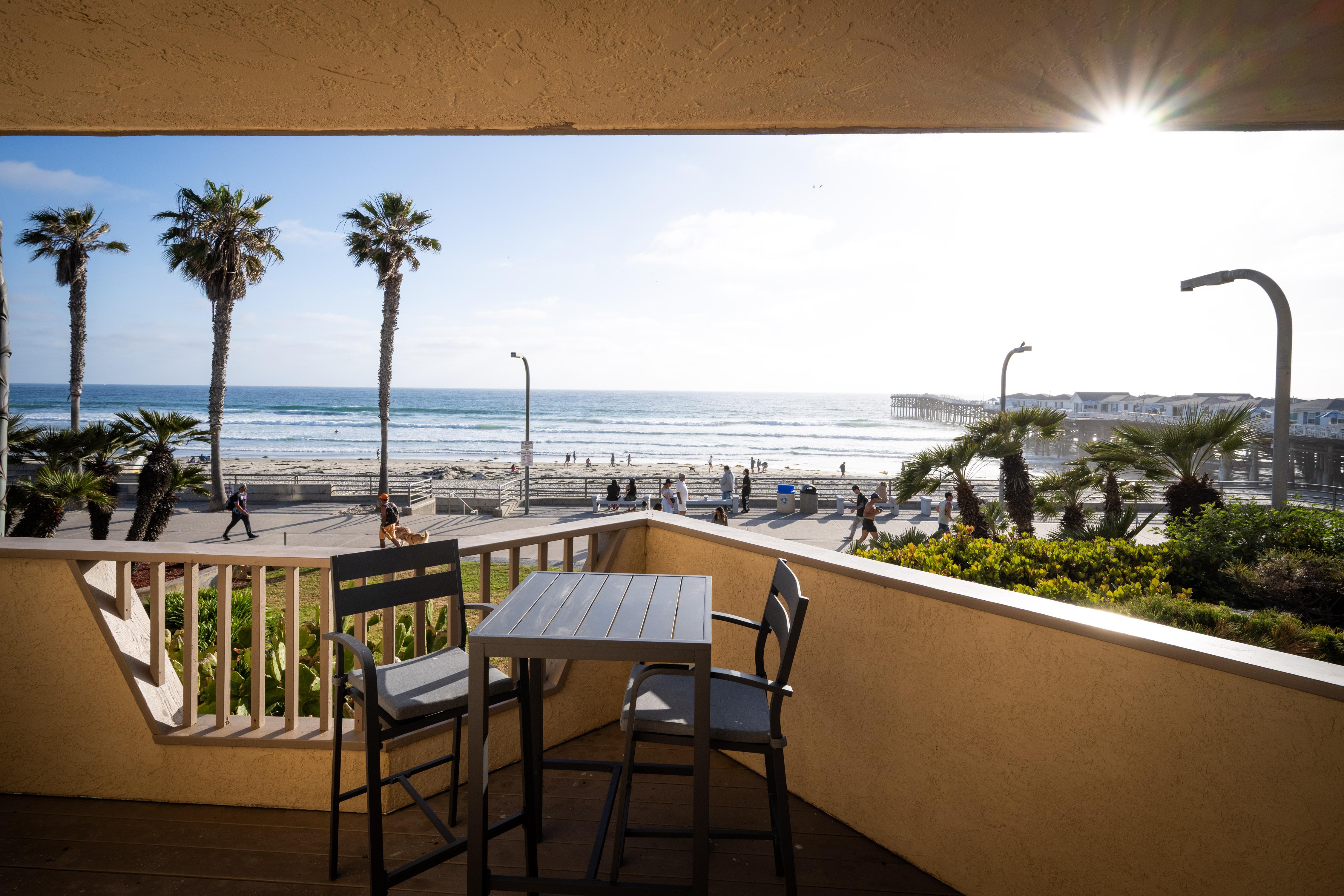 Villa Harmattan La Jolla San Diego: Luxury 2-Bedroom Apartment with Hot Tub and Sea Views, Pacific Beach