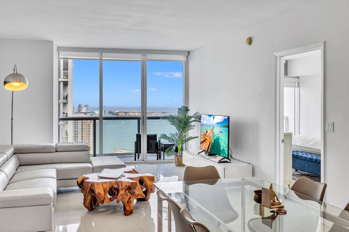 Villa Harmattan Matheson Miami: Luxury 1-Bedroom Apartment with Sea View and Spa, Miami-Dade County