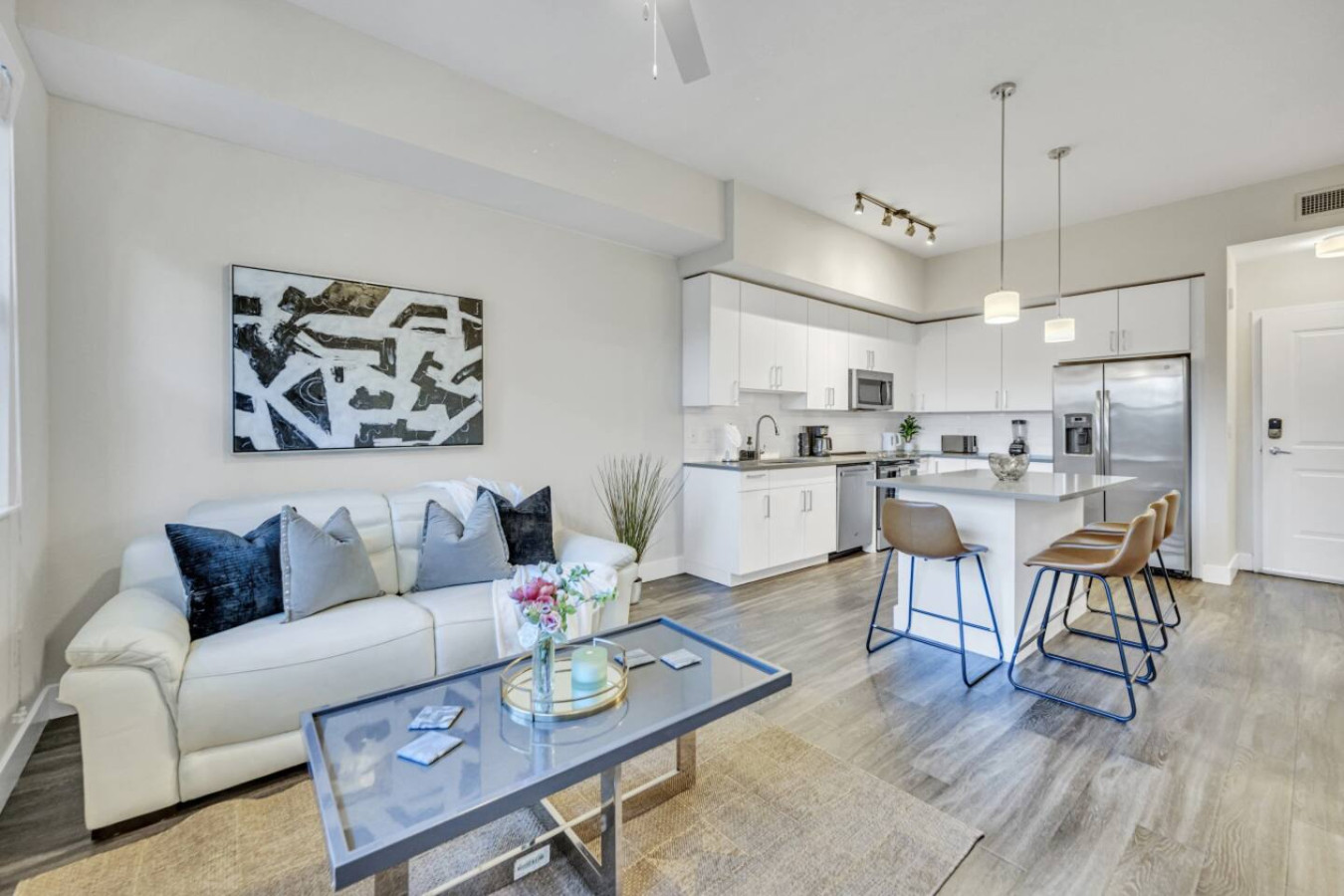Villa Harmattan Miami River Miami: Luxury 1-Bedroom Apartment with Pool and Seaview, Downtown Miami
