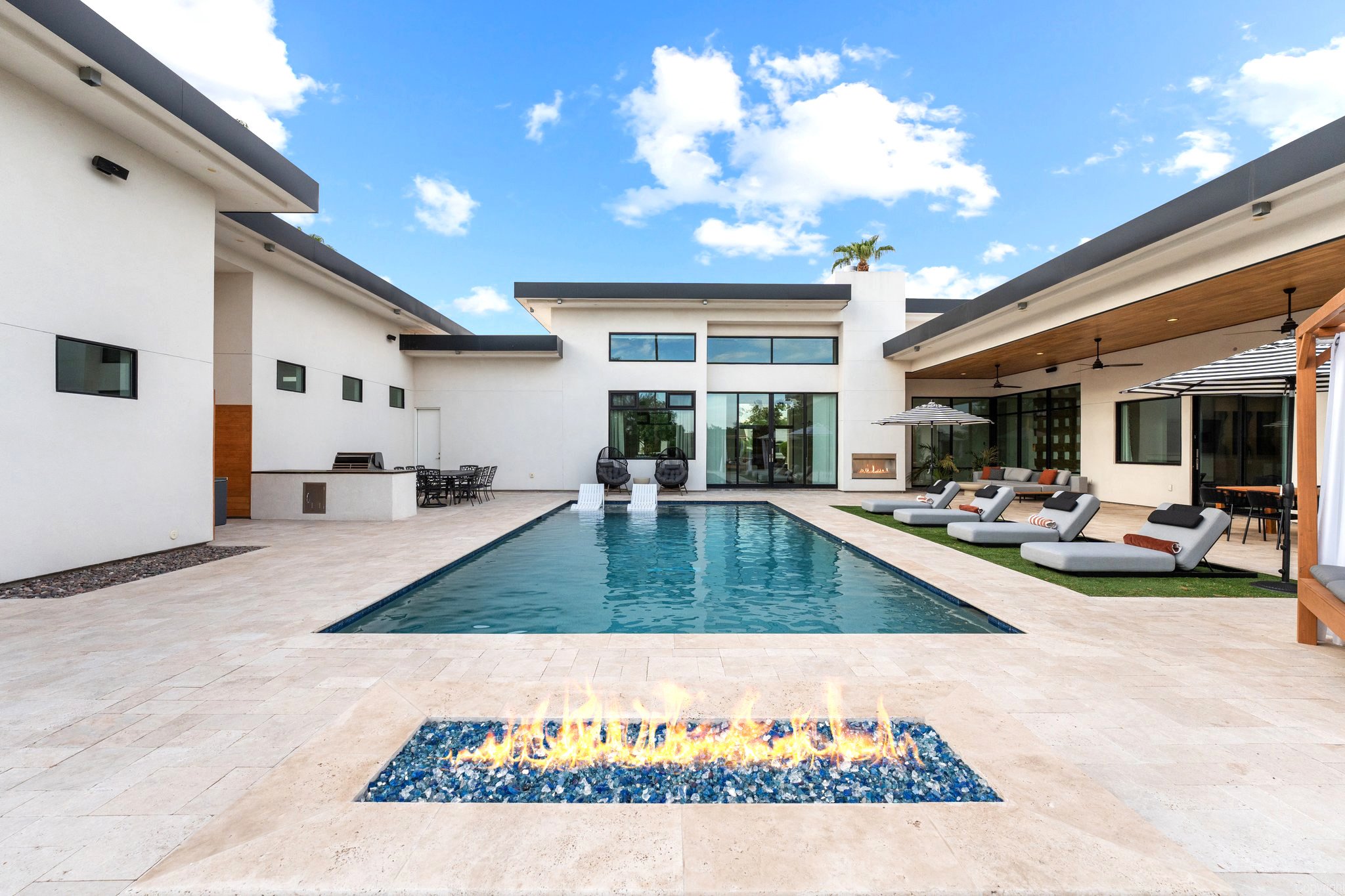 Villa Harmattan Mummy Mountain Phoenix: Luxury 5-Bedroom Villa with Private Pool and Hot Tub, Paradise Valley