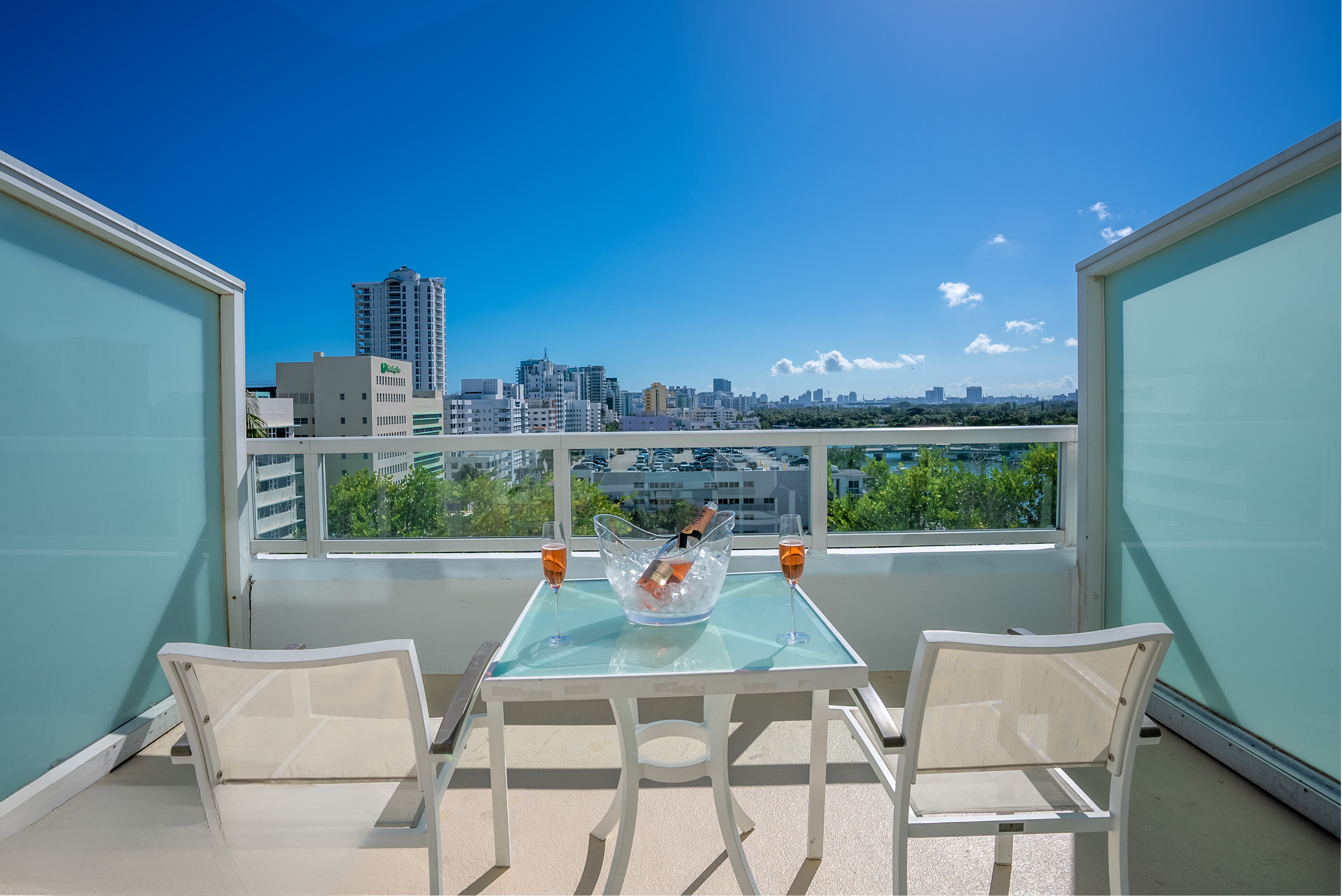 Villa Miradouro Fisher Island Miami Beach: Luxury 1-Bedroom Villa with Hot Tub and Seaview, Miami Beach