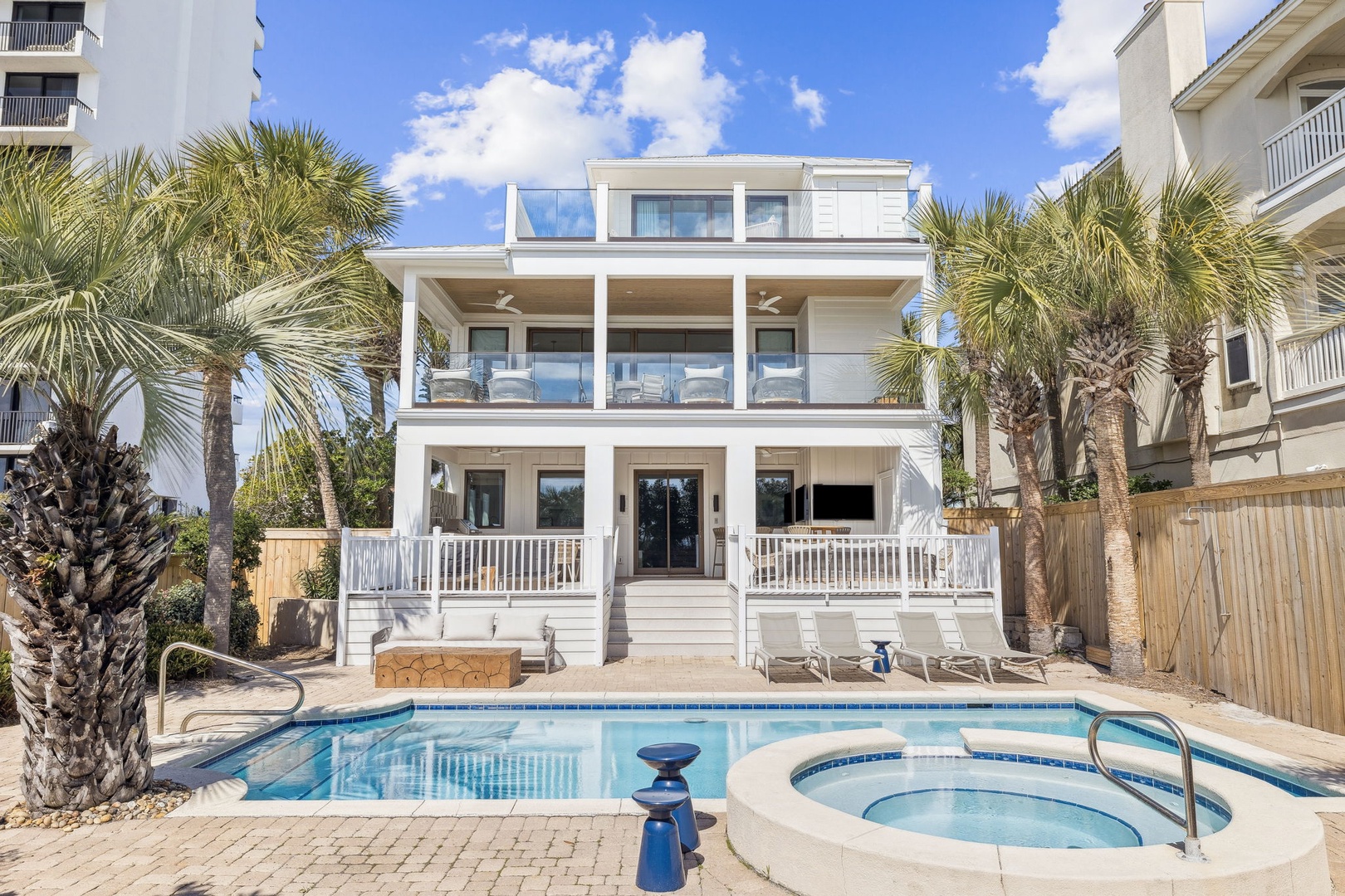 Villa Harmattan Point Santa Rosa: Luxury 6-Bedroom Villa with Private Pool and Beachfront, Walton County Florida