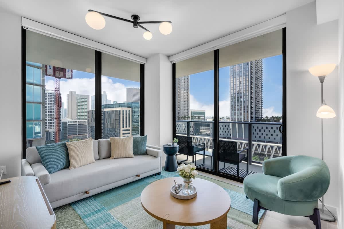 Villa Harmattan Vizcaya Miami: Luxury 2-Bedroom Apartment with Spa and Seaview, Downtown Miami