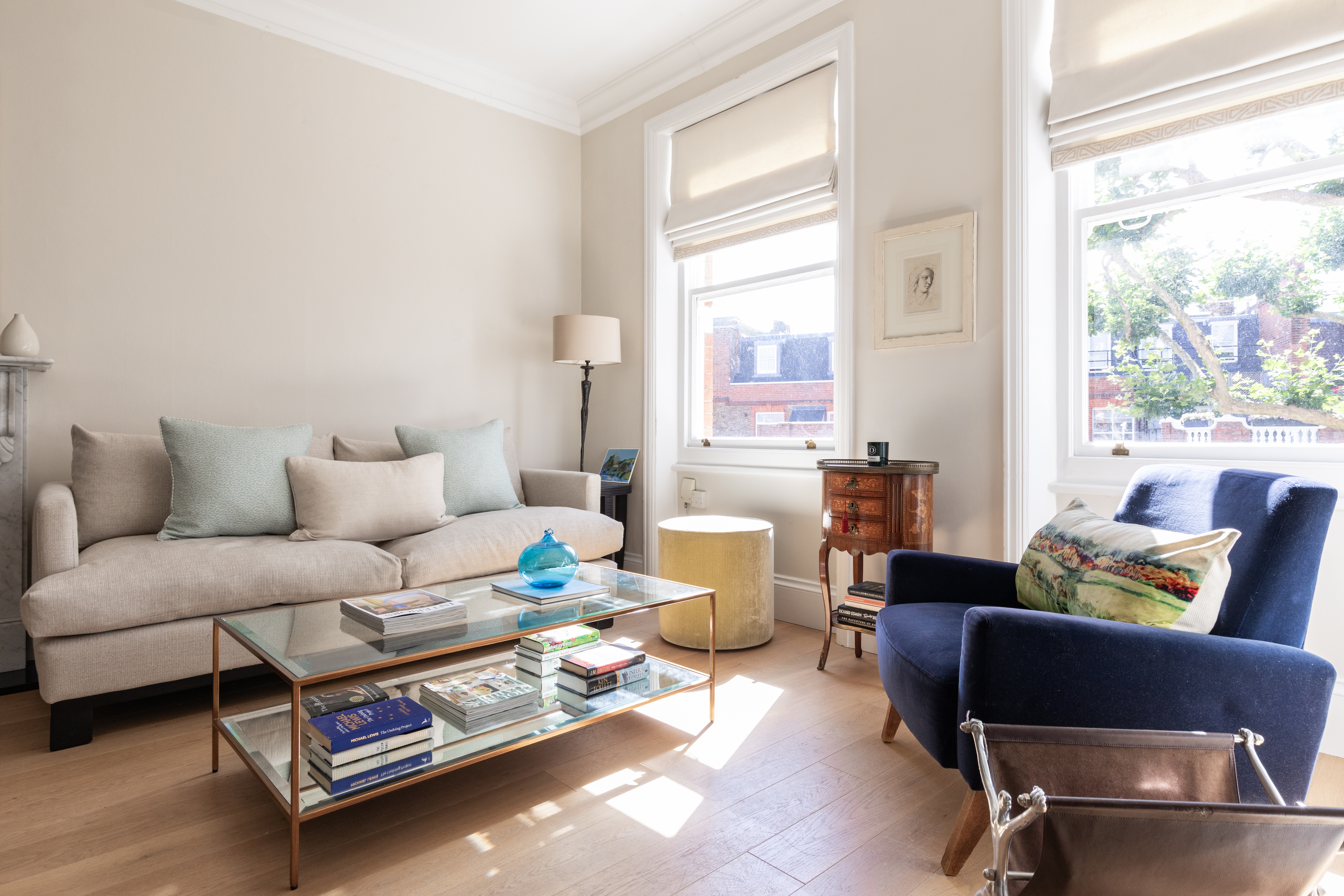 Villa Helm Brompton Court Knightsbridge: Luxury 2-Bedroom Apartment with Family Amenities, Knightsbridge London