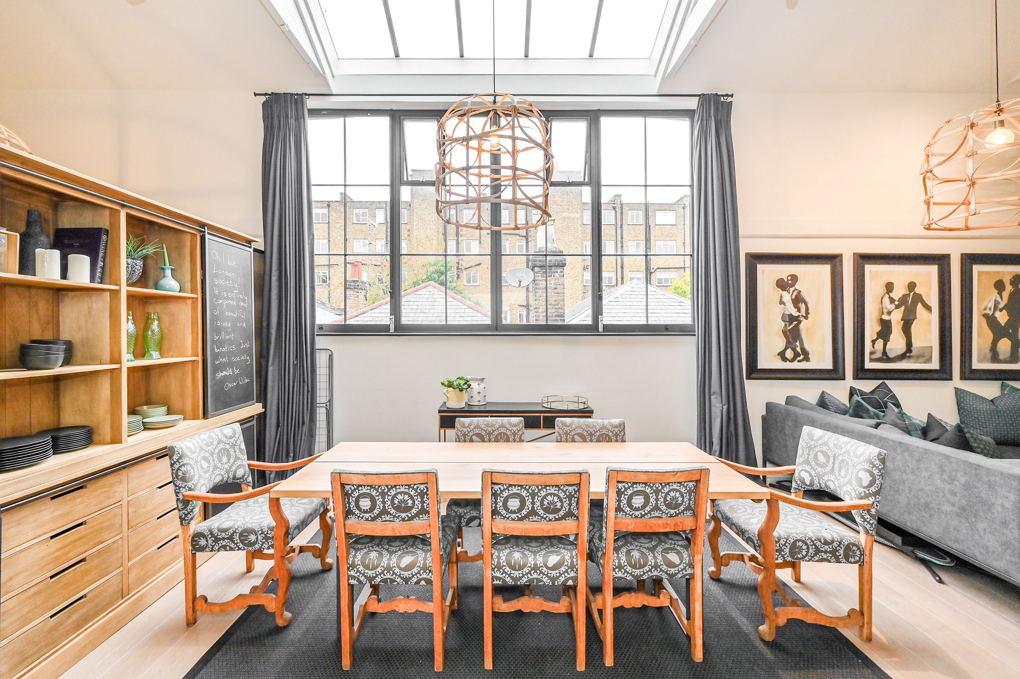Villa Helm Frazer South Kensington: Luxury 2-Bedroom Apartment with Spa and Parking in South Kensington
