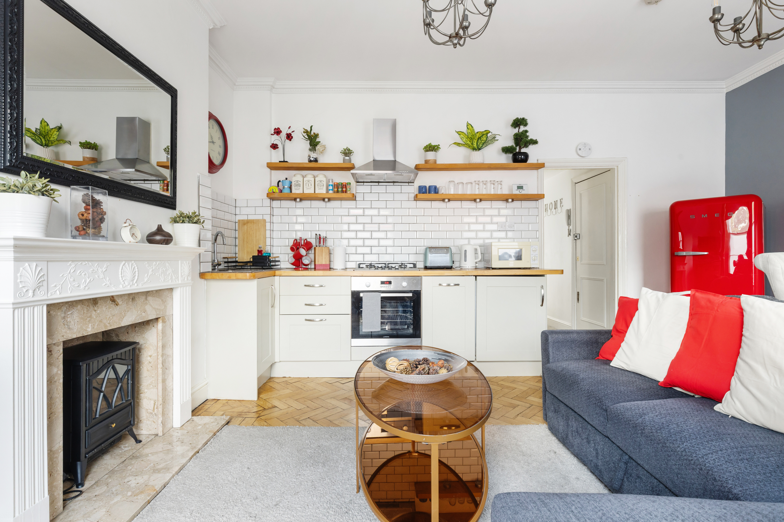 Villa Helm Hawthorn Somers Town: Luxury 2-Bedroom Apartment with Garden, Family-Friendly in Somers Town London