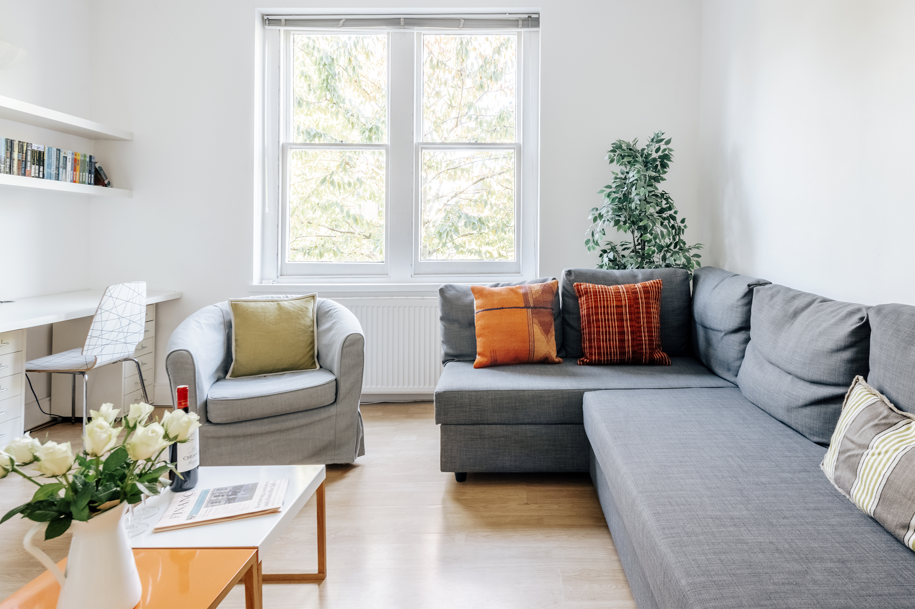 Villa Helm Rowan Kilburn: Chic 2-Bedroom Apartment with Spa and Private Parking, Kilburn London