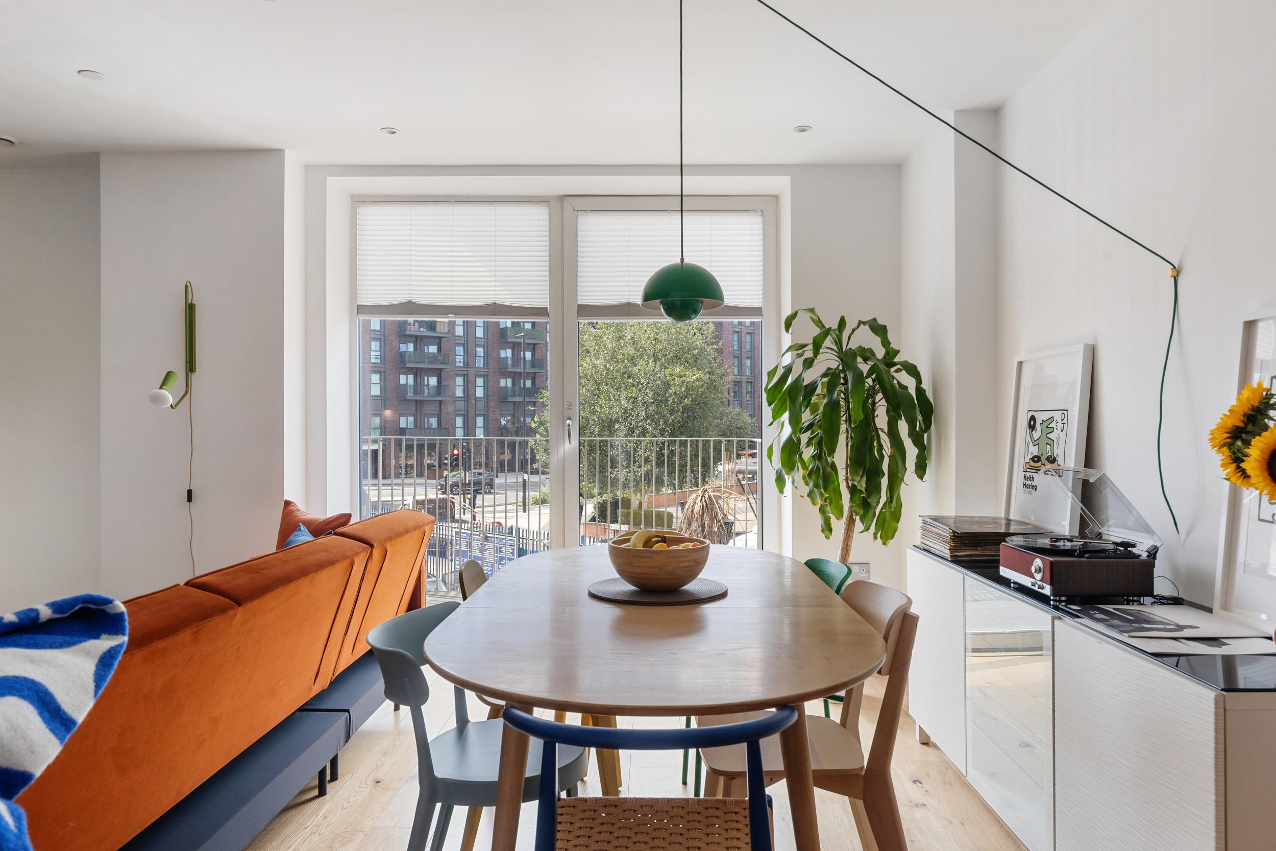 Villa Helm Rowan Limehouse: Luxury 2-Bedroom Apartment with Spa and Balcony, Limehouse London
