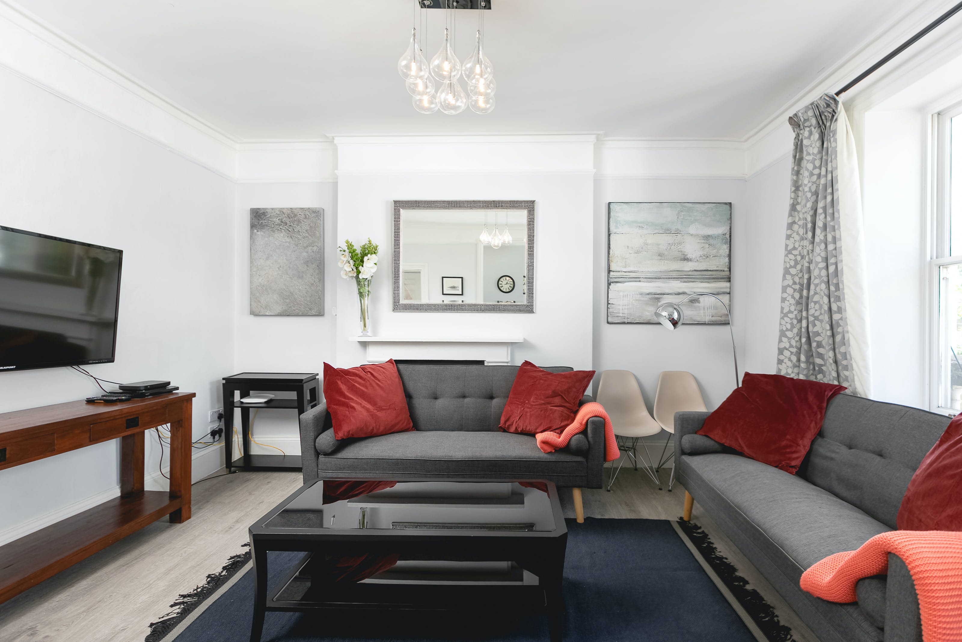 Villa Helm Rowan Notting Hill: Luxury 2-Bedroom Apartment with Spa and Private Parking, Notting Hill London