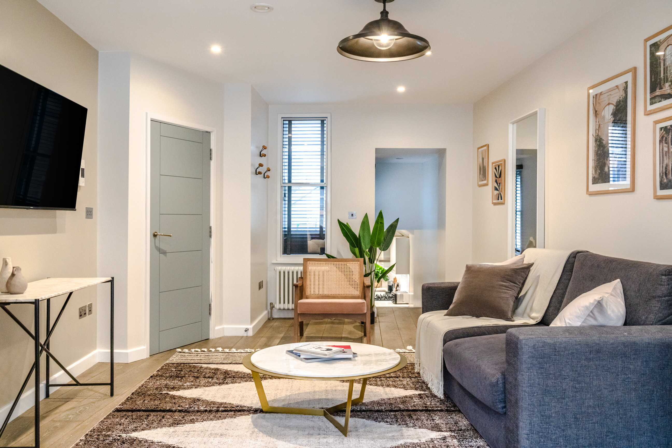 Villa Helm Rowan Soho: Luxury 1-Bedroom Apartment with Spa and Private Parking, The West End London
