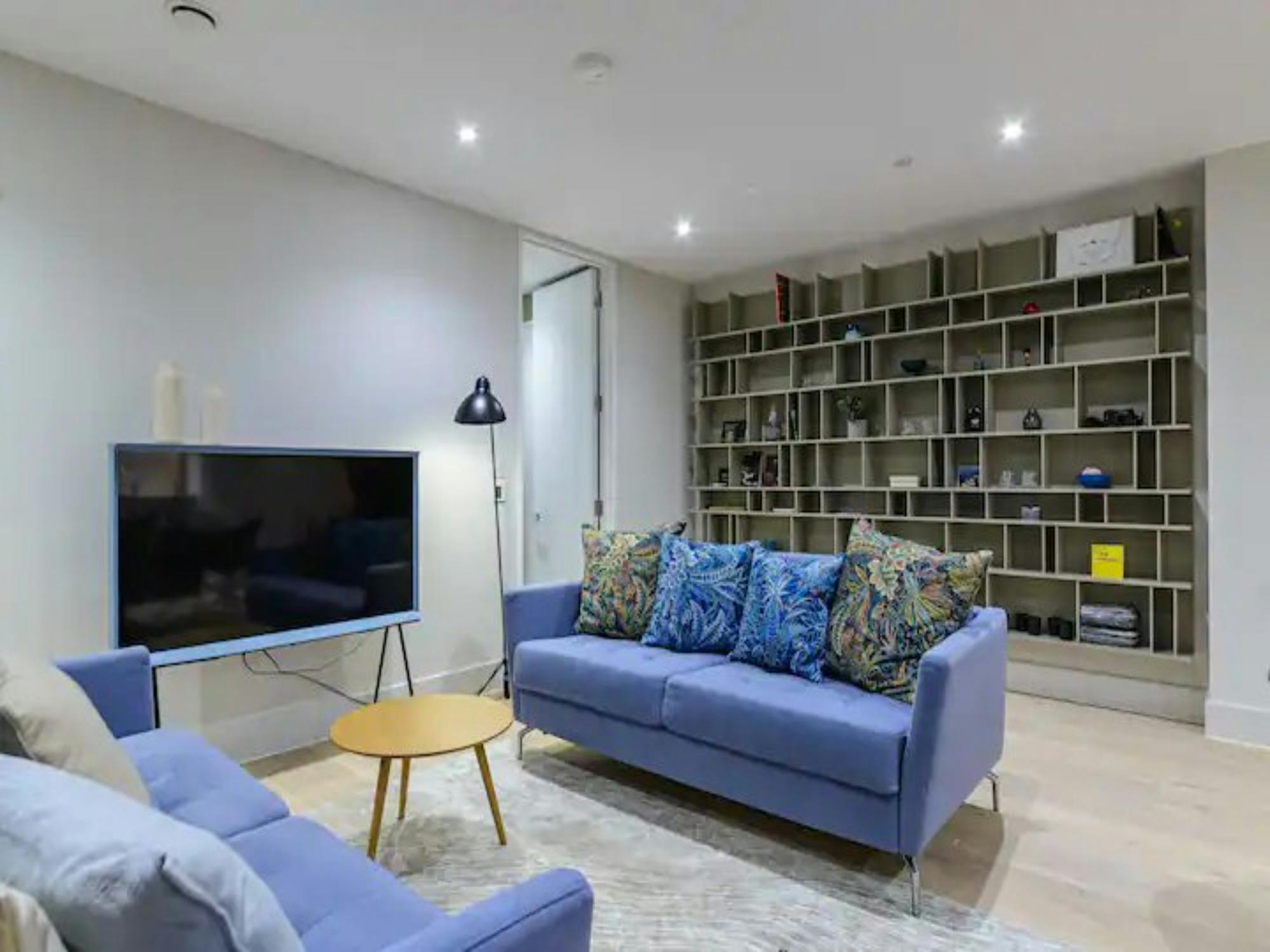 Villa Helm Rowan St Johns Wood: Luxury 1-Bedroom Apartment with Spa and Private Parking, St John’s Wood London