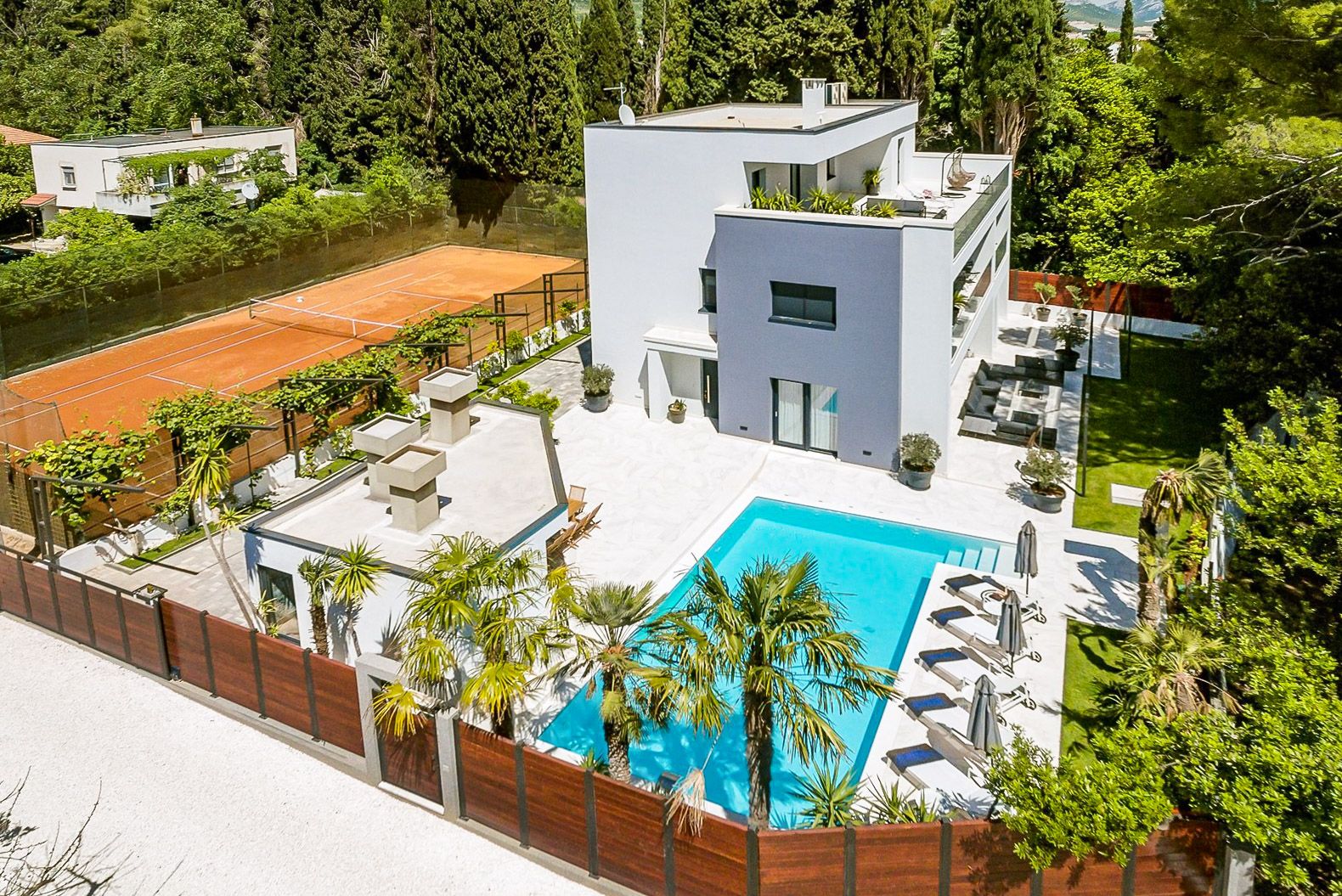 Villa Jadran Kaštilac Split: 5-Bedroom Villa with Tennis Court & Heated Pool in Kaštel St