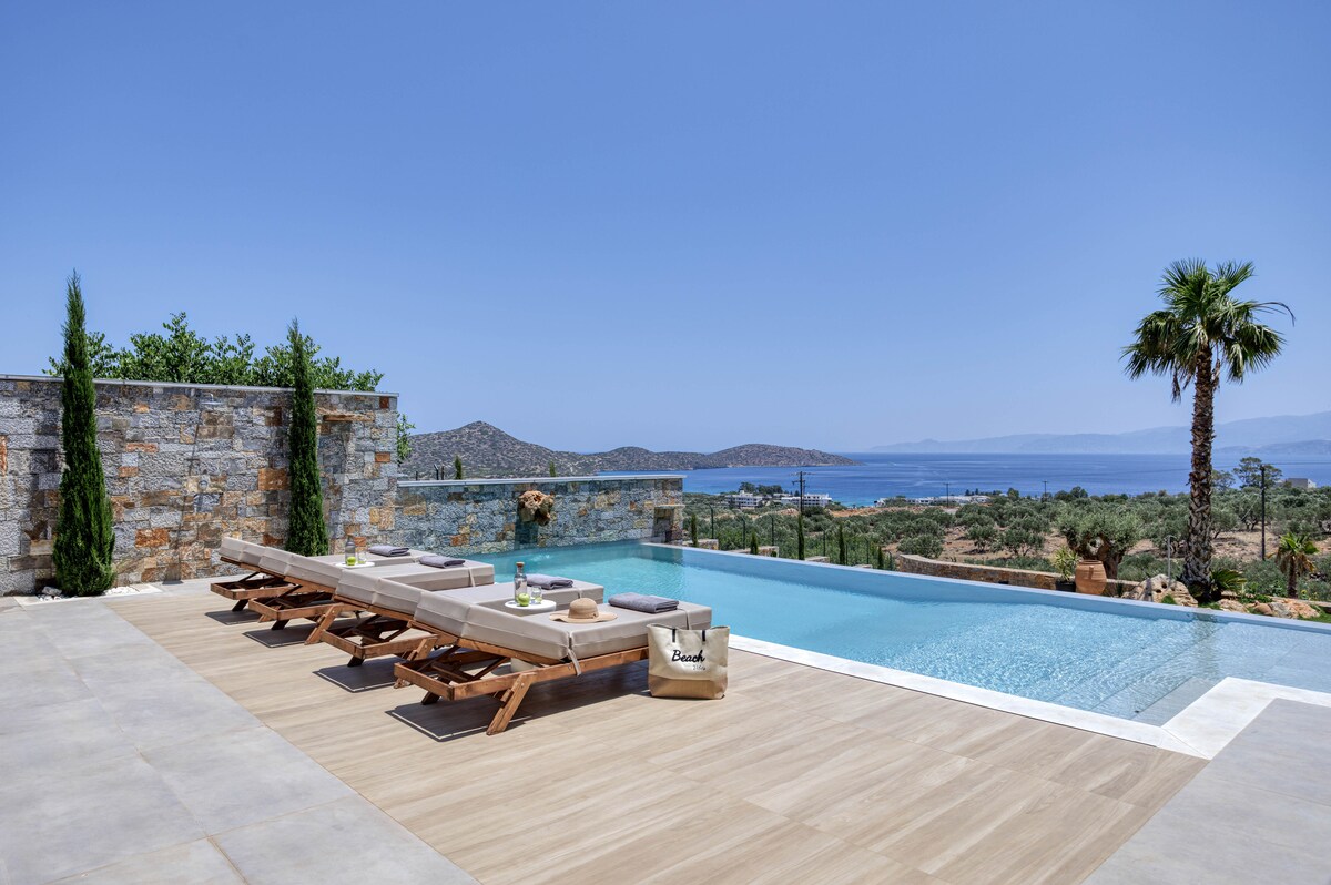 Villa Kokkinos Exedra Elounda: Luxury 3-Bedroom Villa with Infinity Pool and Sea Views, Elounda