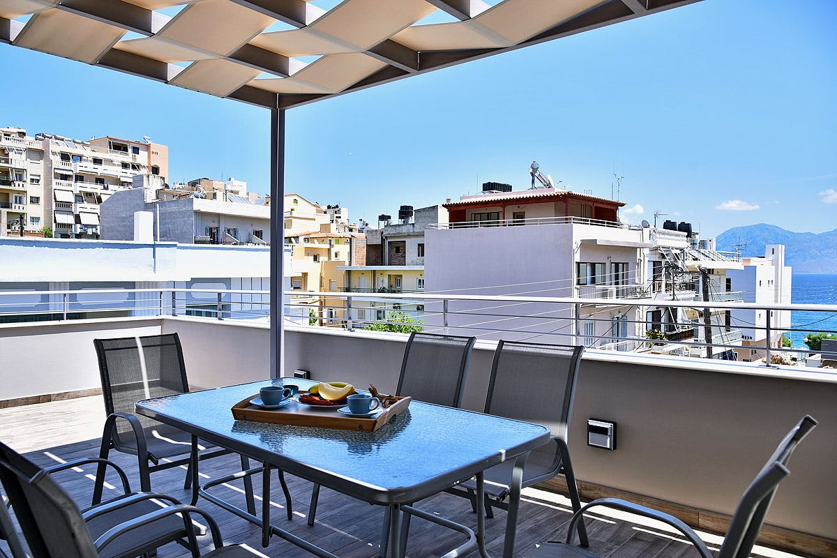 Villa Kokkinos Exomvourgo Agios Nikolaos: Spacious 3-Bedroom Apartment with Sea View and Spa, Agios Nikolaos