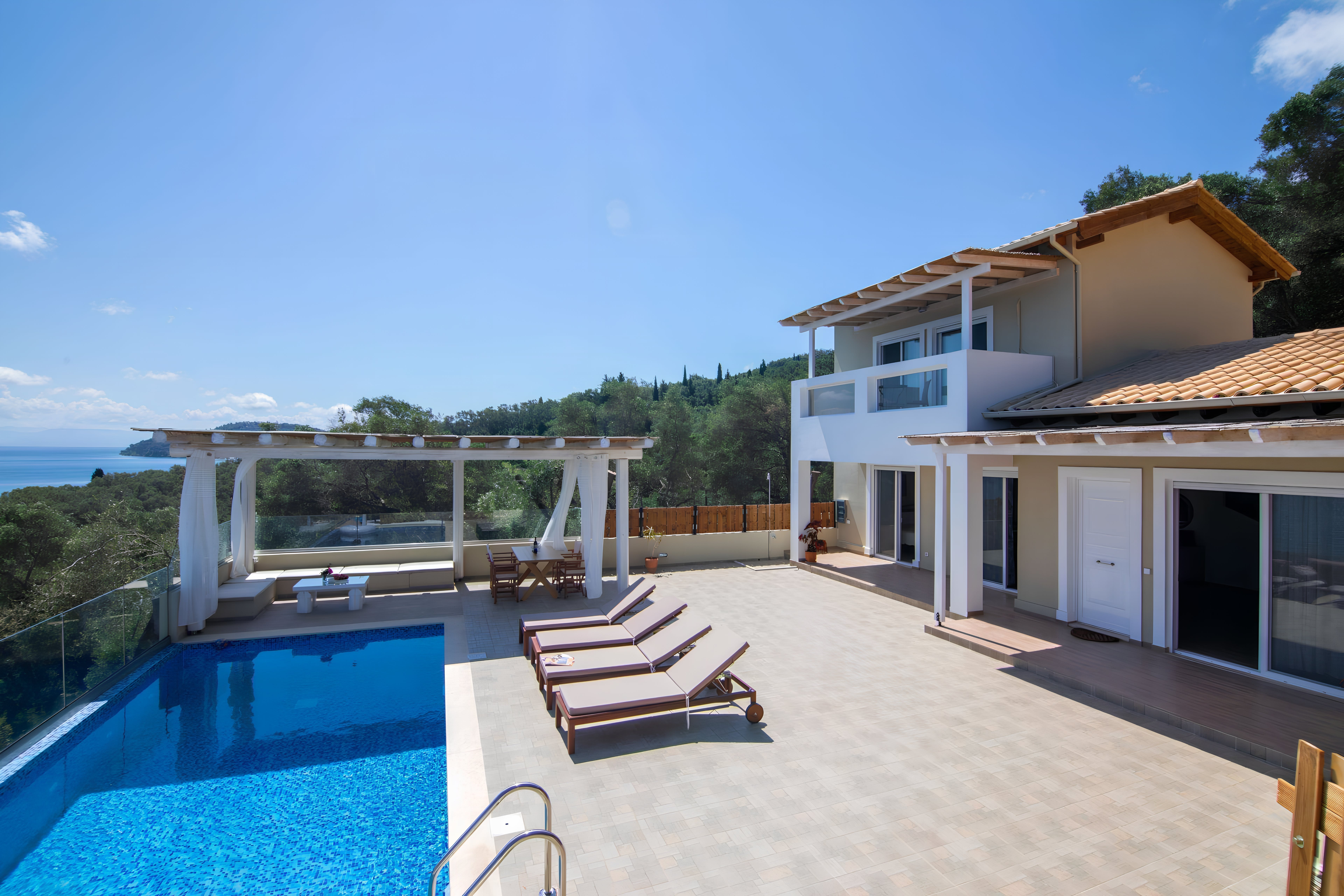 Villa Kokkinos Kaminaki Kavos: Luxury 3-Bedroom Apartment with Private Pool and Sea Views, Kavos