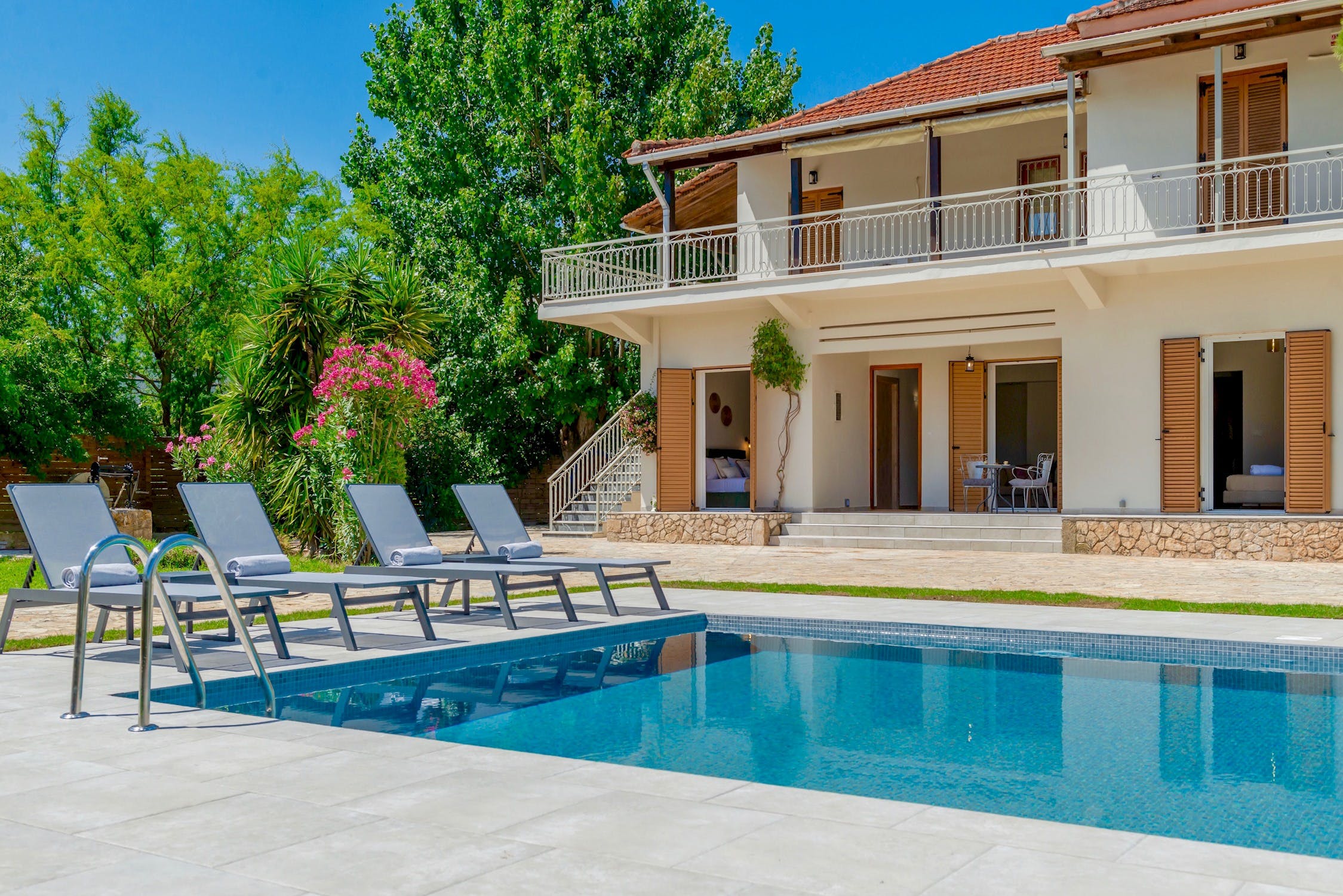 Villa Kokkinos Lofos Alykes: Luxury 5-Bedroom Villa with Private Pool and Sea Views, Alykes Zakynthos