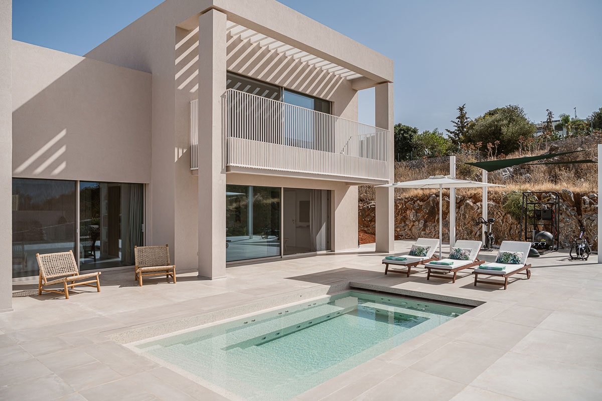 Villa Kokkinos Xirosterni Chania: Luxury 4-Bedroom Villa with Heated Pool and Sea Views, Crete