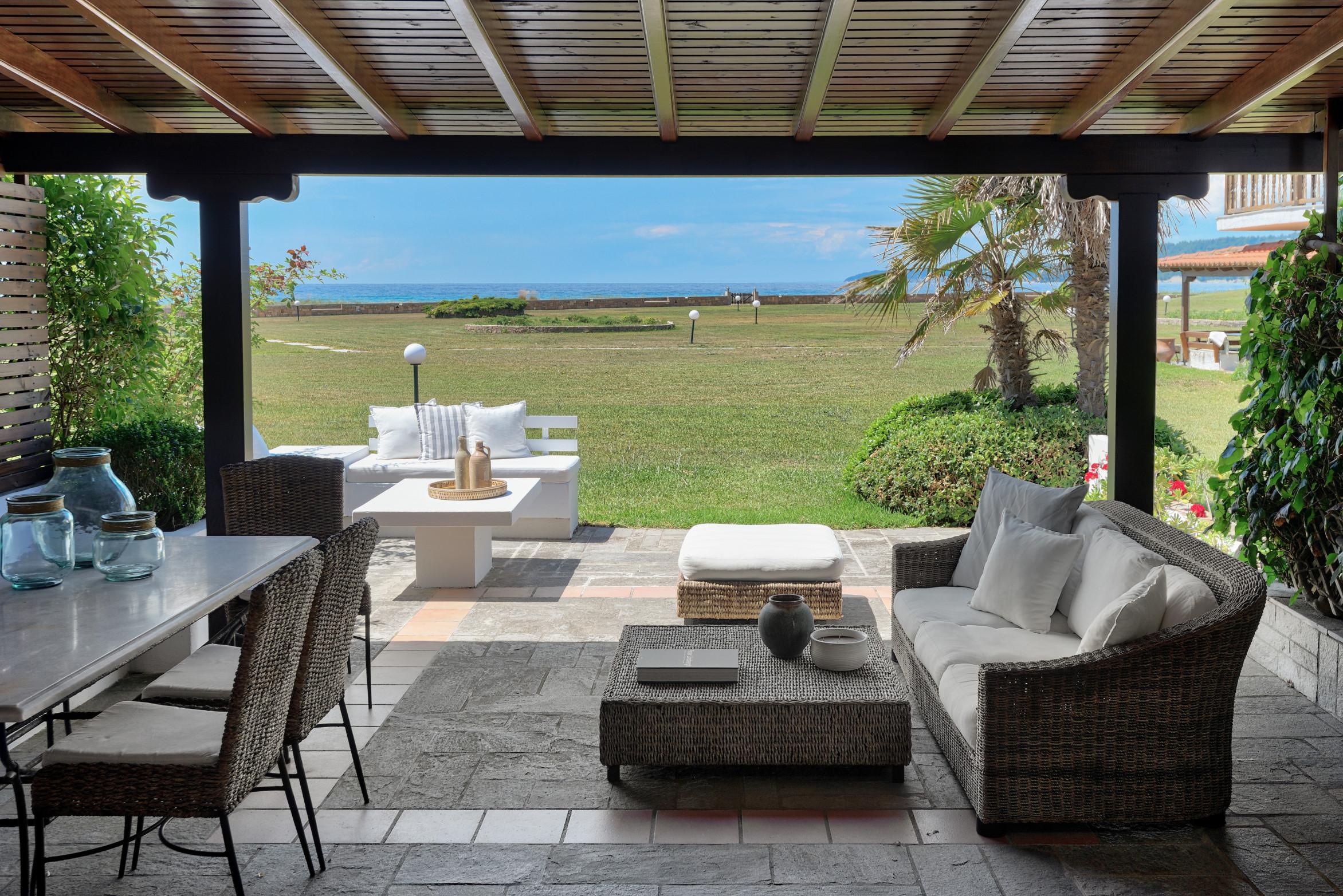 Villa Kyanos Akti Fourka Kassandreia: Luxury 4-Bedroom Villa with Private Pool and Sea Views, Kassandreia