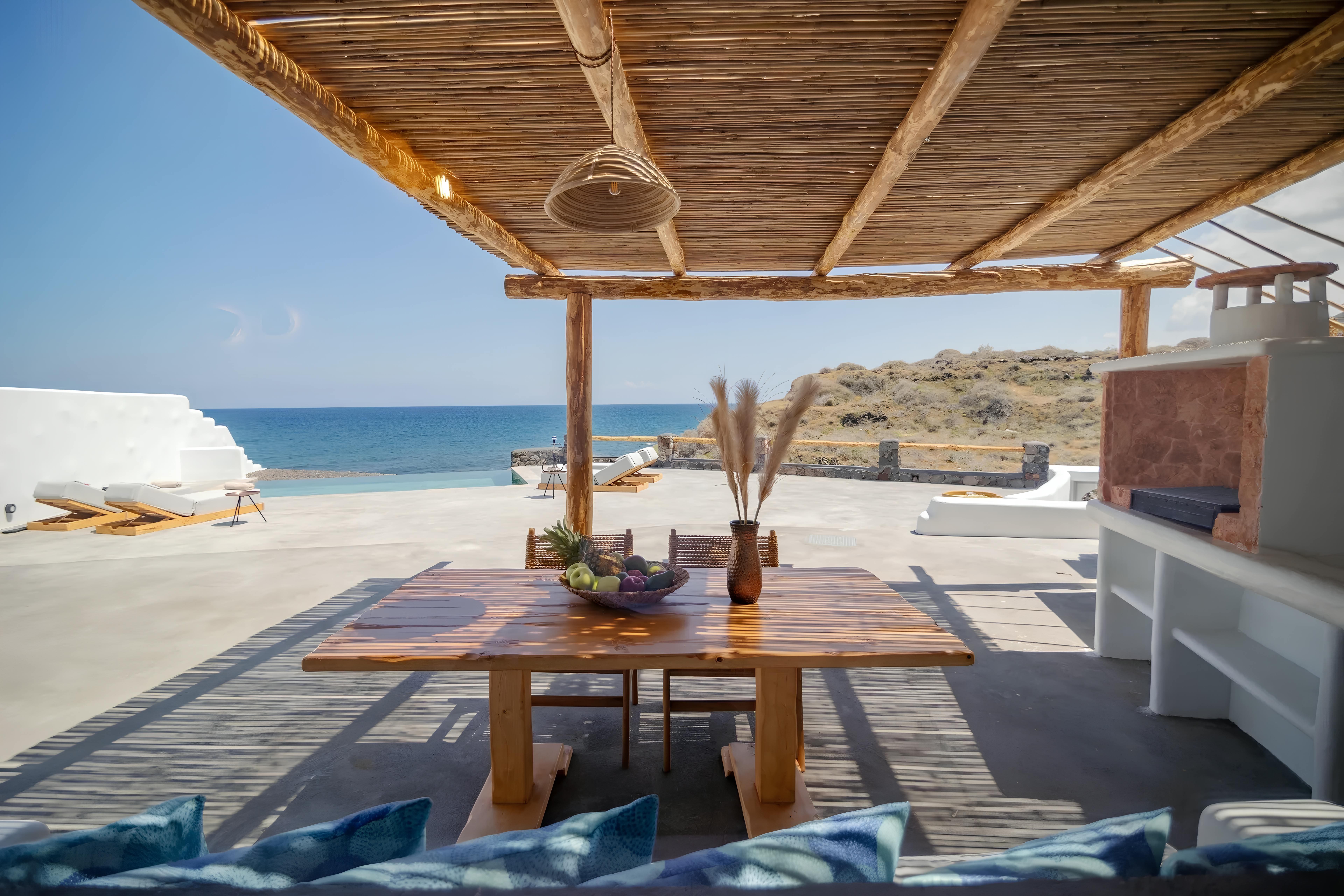 Villa Kyanos Akti Pori: Luxury 2-Bedroom Villa with Infinity Pool and Sea Views, Santorini