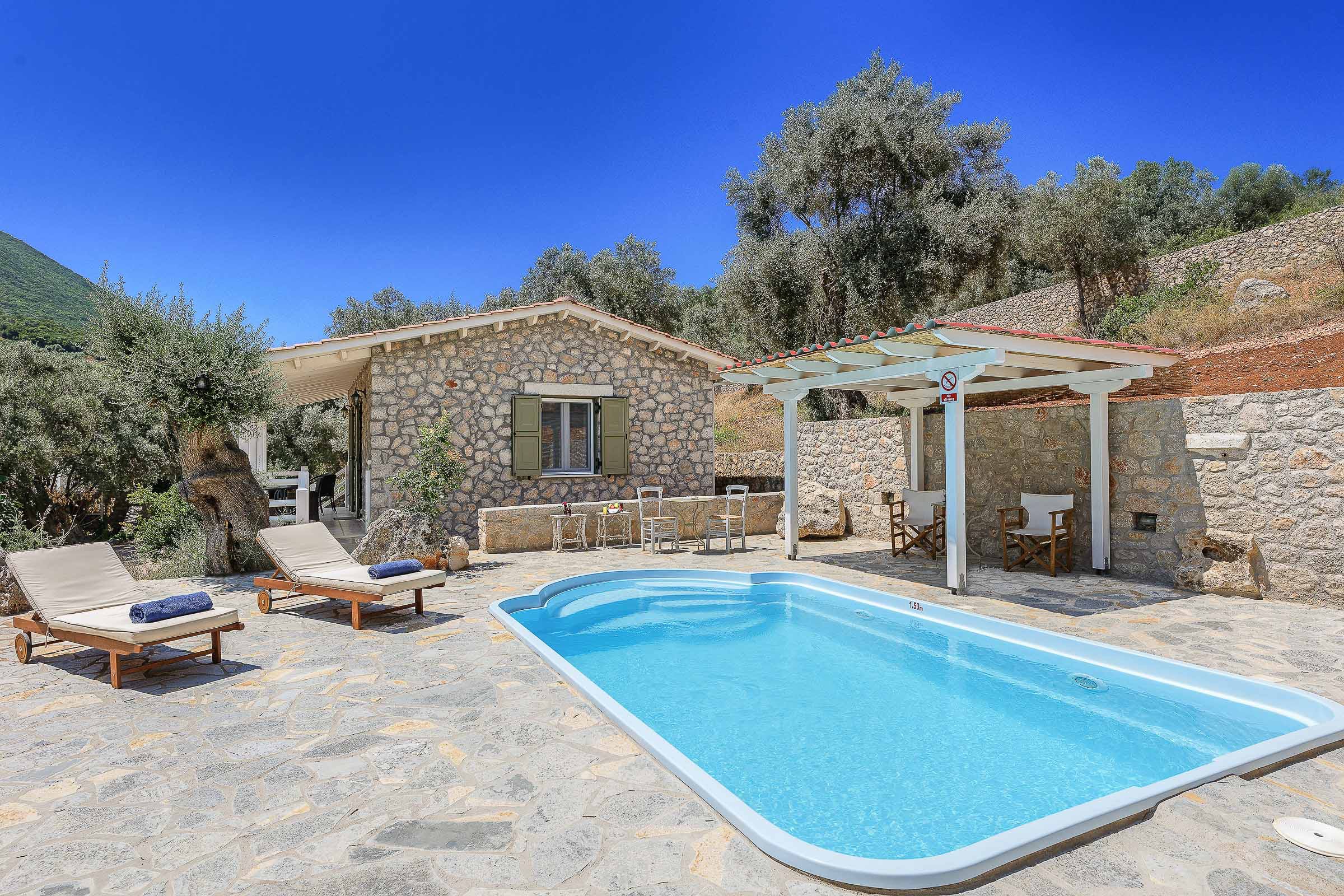 Villa Kyanos Akti Sivota: Luxury 1-Bedroom Apartment with Private Pool and Sea Views, Lefkada