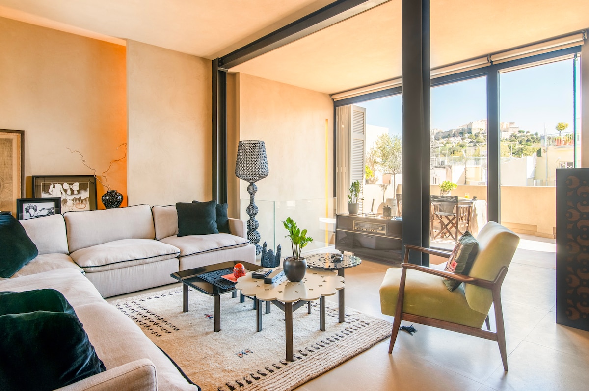 Villa Kyanos Exedra Thissio Athens: Luxury 2-Bedroom Townhouse with Spa Sauna and Rooftop Terrace, Athens