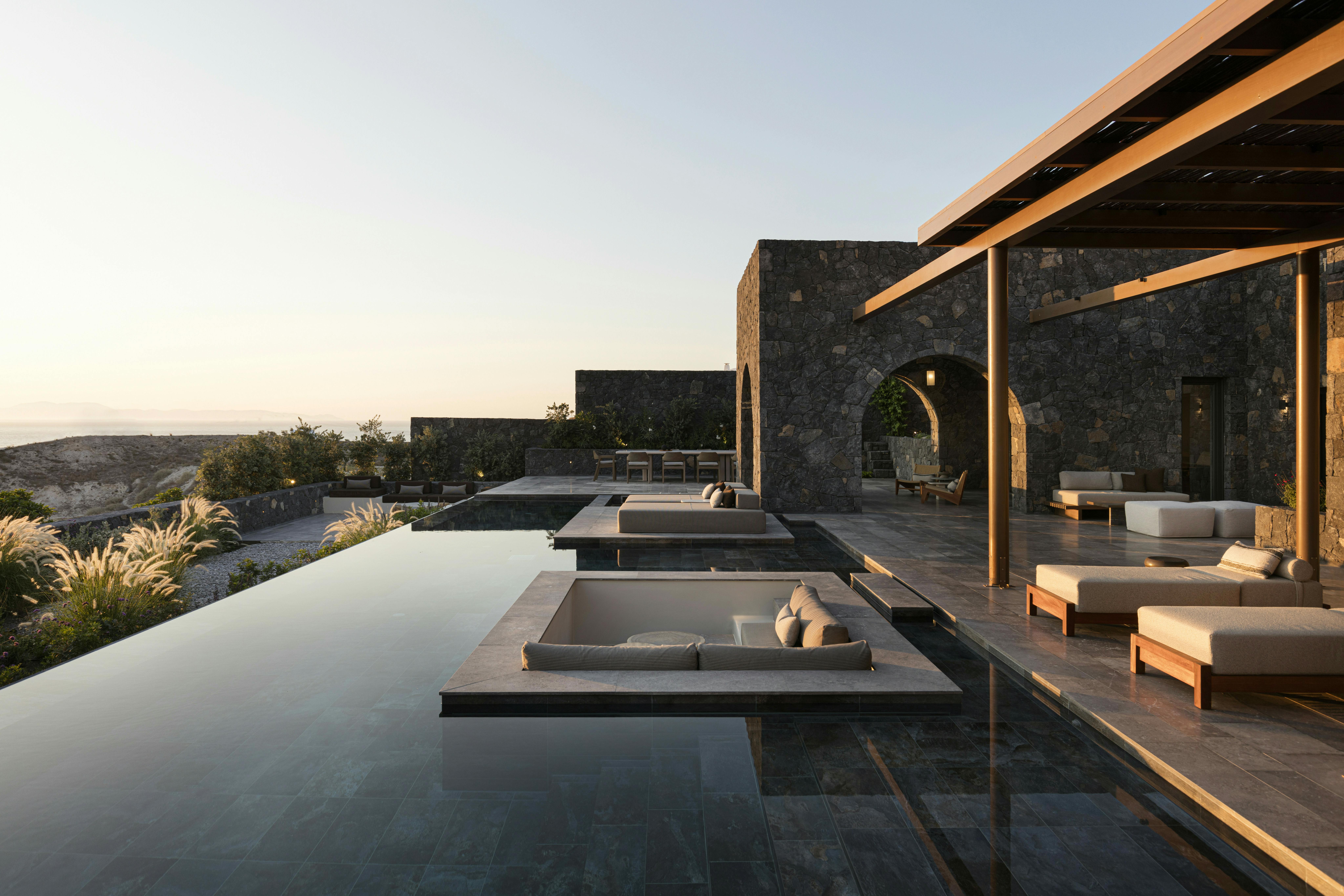 Villa Kyanos Exomitis Oia: Luxury 5-Bedroom Villa with Private Pool and Sea Views, Santorini