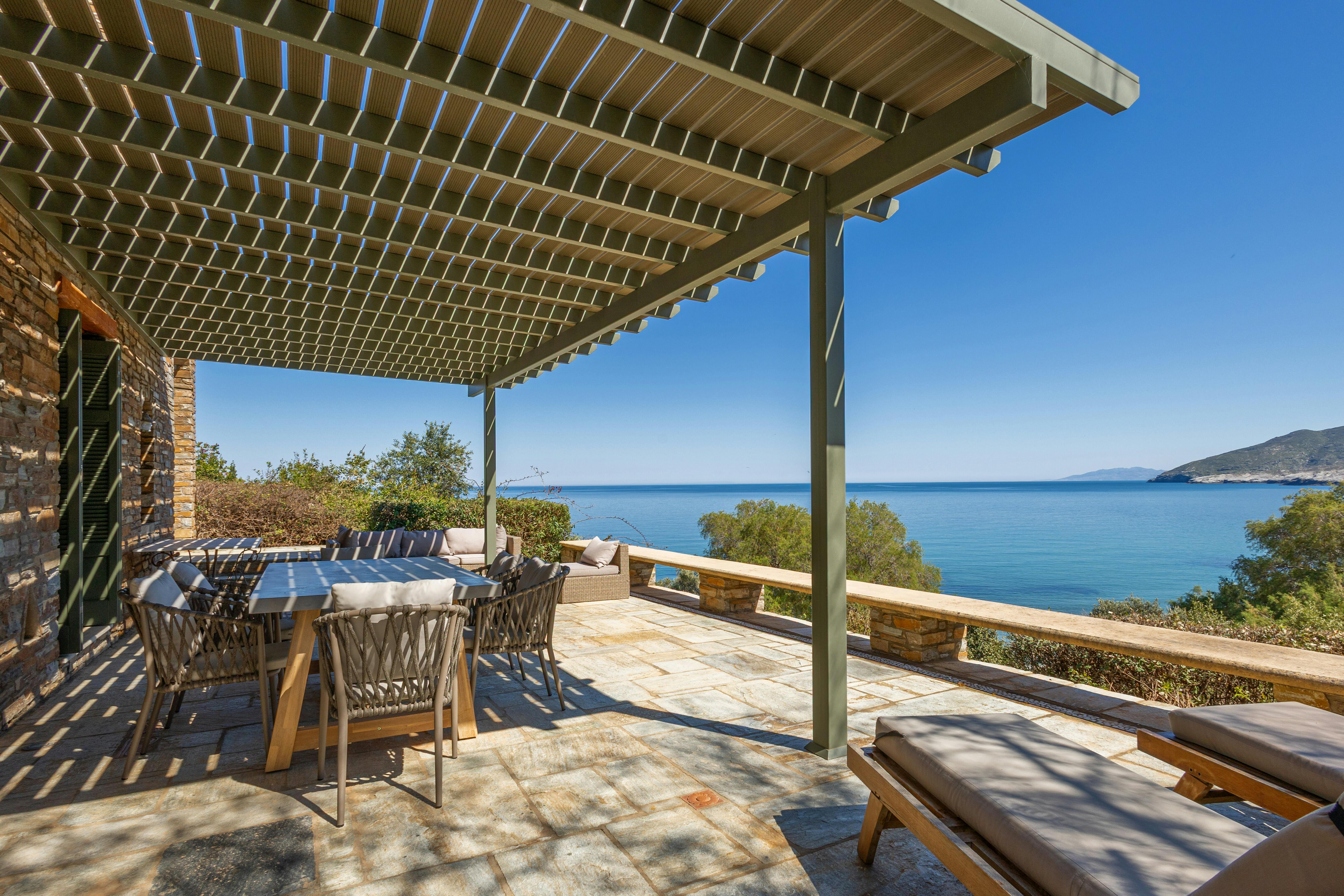 Villa Kyanos Exomvourgo Andros: Luxury 3-Bedroom Villa with Seaview and Spa, Piso Gialia Andros