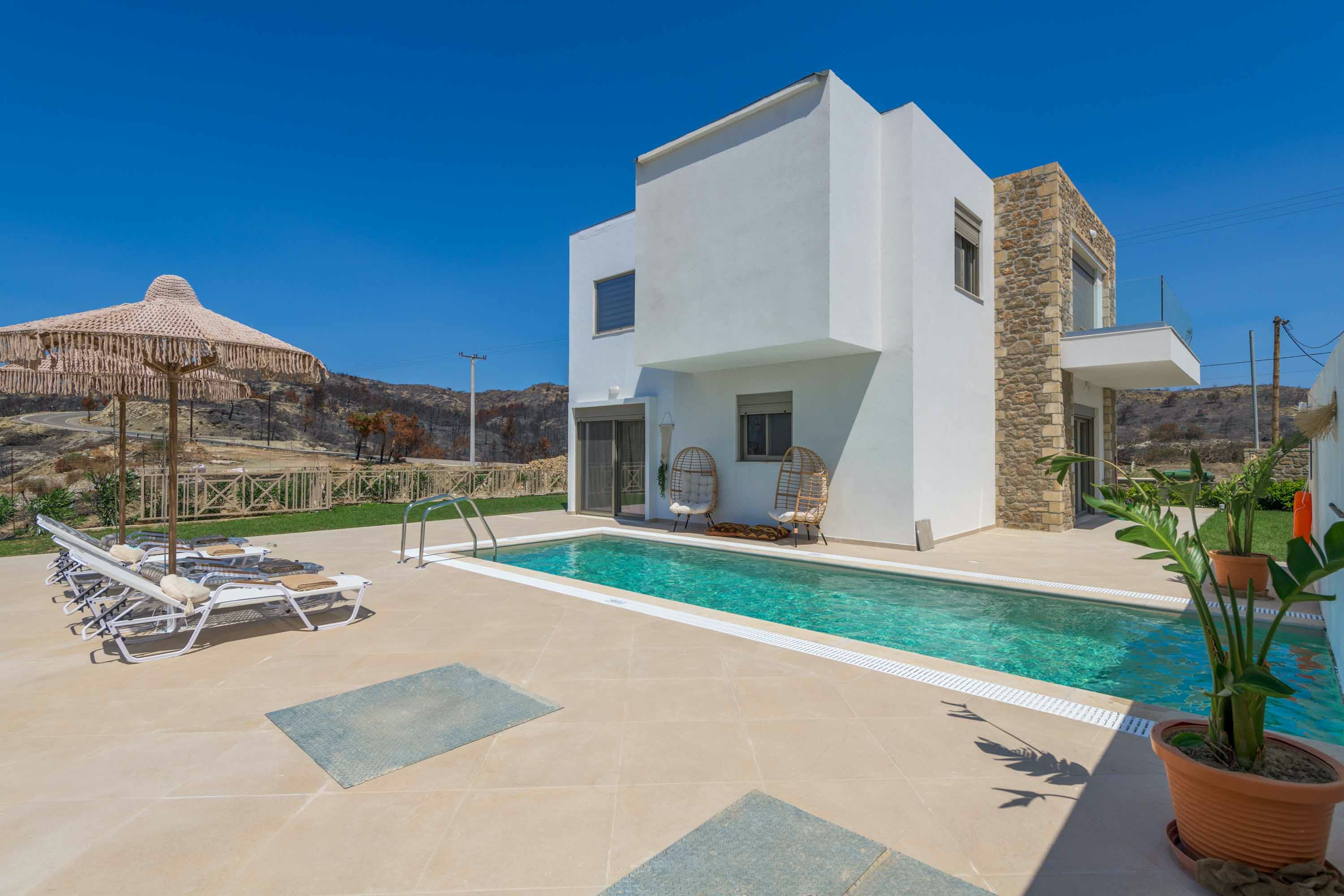 Villa Kyanos Lofos Asklipio Kiotari: Luxury 2-Bedroom Villa with Private Pool and Sea Views, Kiotari Rhodes