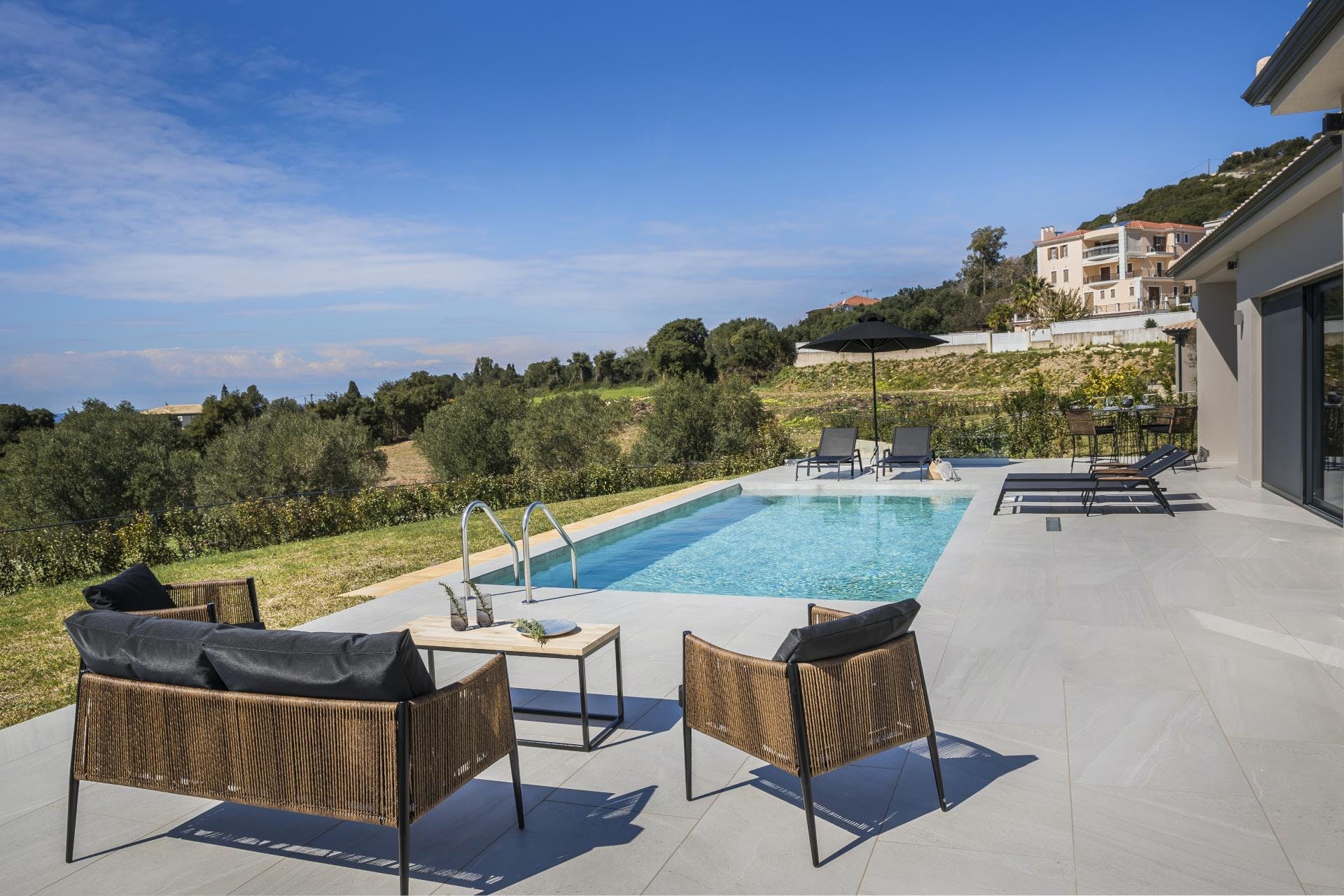 Villa Kyanos Lofos Kastro Argostoli: Luxury 2-Bedroom Villa with Private Pool and Sea Views, Argostoli
