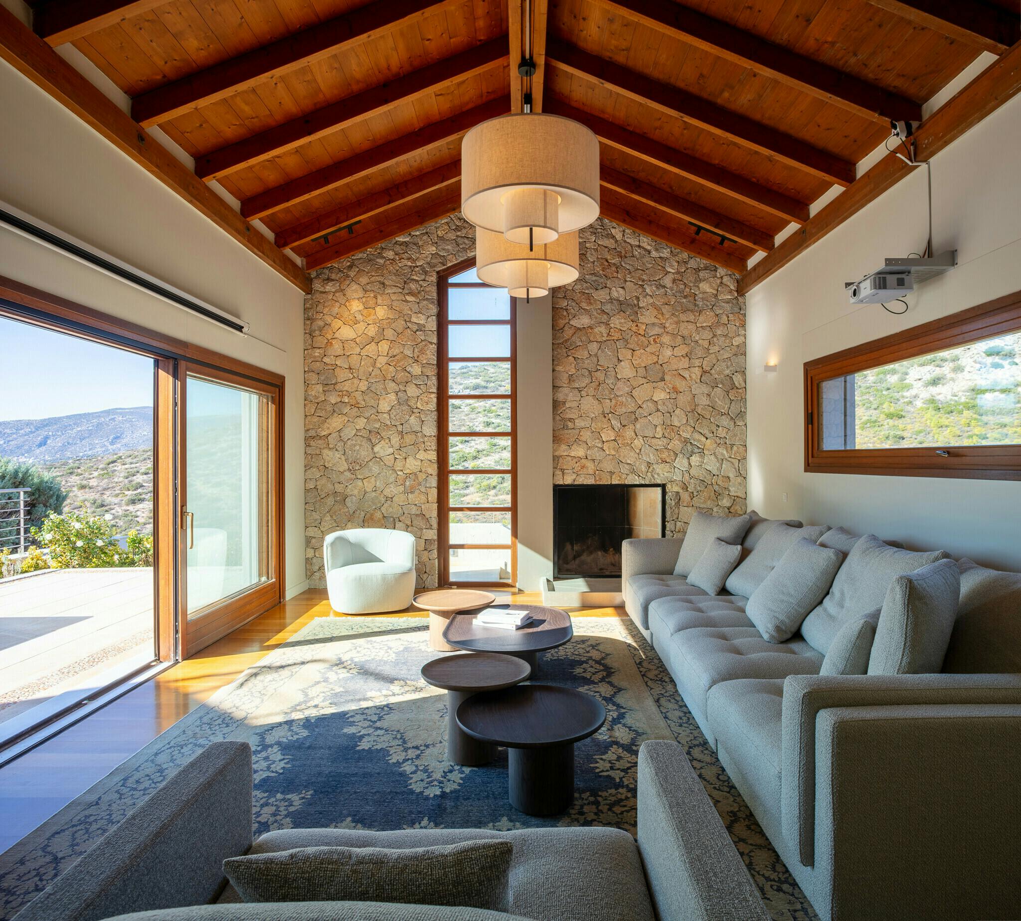 Villa Kyanos Lofos Porto Rafti: Luxury 9-Bedroom Villa with Private Pool and Spa, East Attica