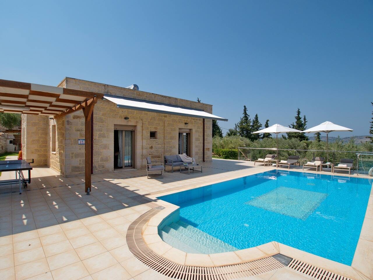 Villa Kyanos Oleandro Kokkino Chorio: Luxury 2-Bedroom Apartment with Private Pool and Seaviews, Kokkino Chorio Crete