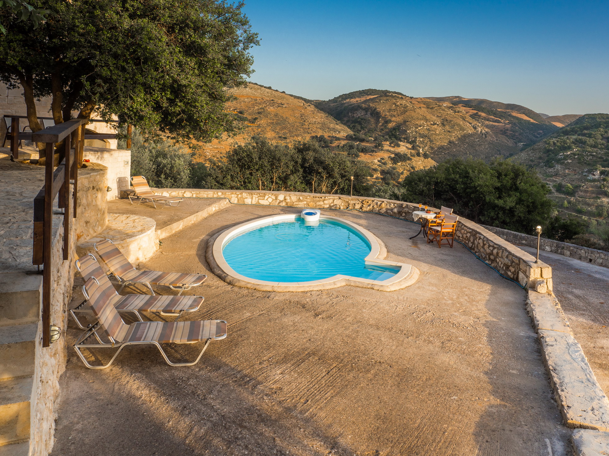 Villa Kyanos Perama Rethymnon: Luxury 3-Bedroom Villa with Private Pool and Countryside Views, Rethymnon
