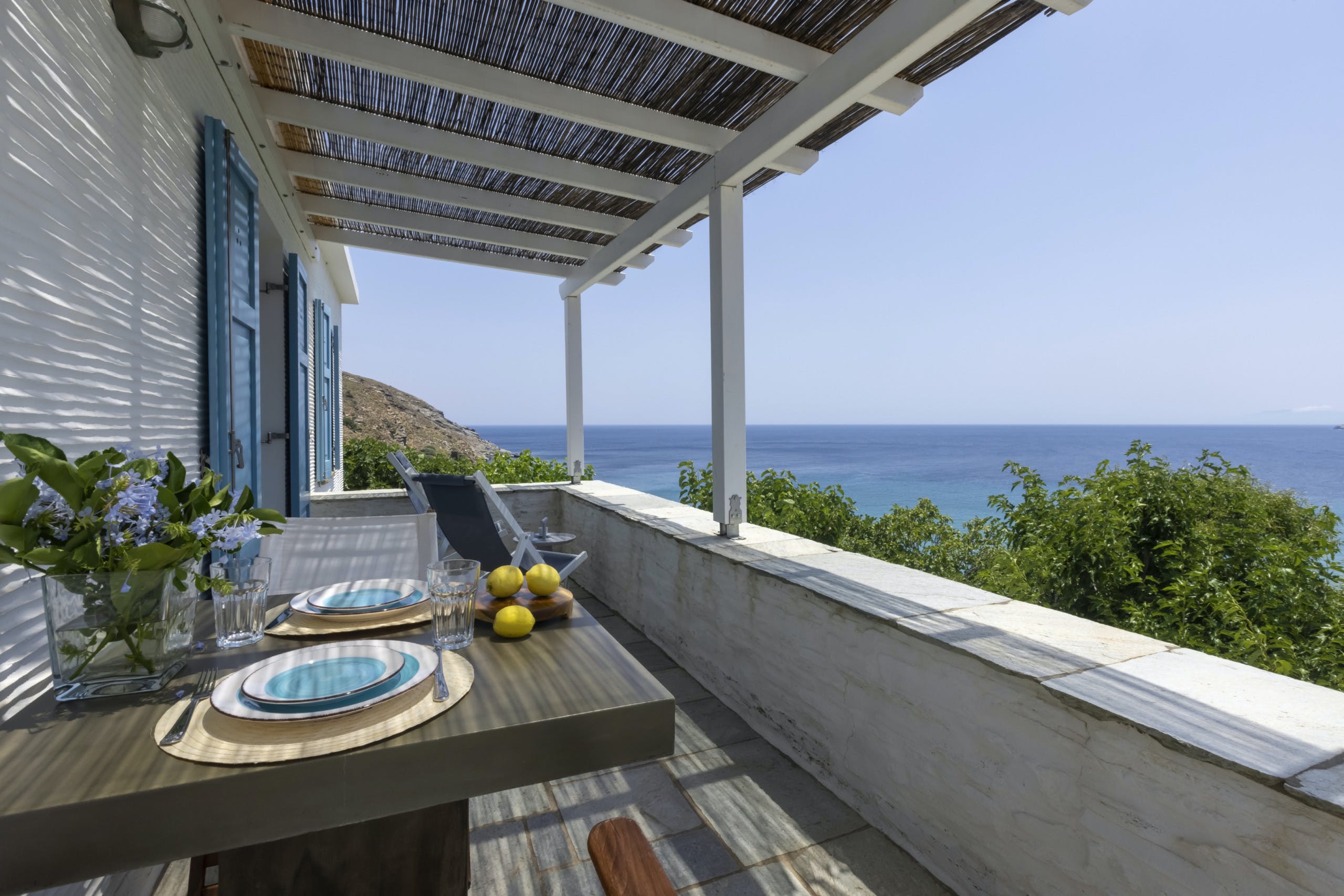 Villa Kyanos Peribolos Stenies Andros: Luxury 2-Bedroom Villa with Sea View and Spa near Andros Town