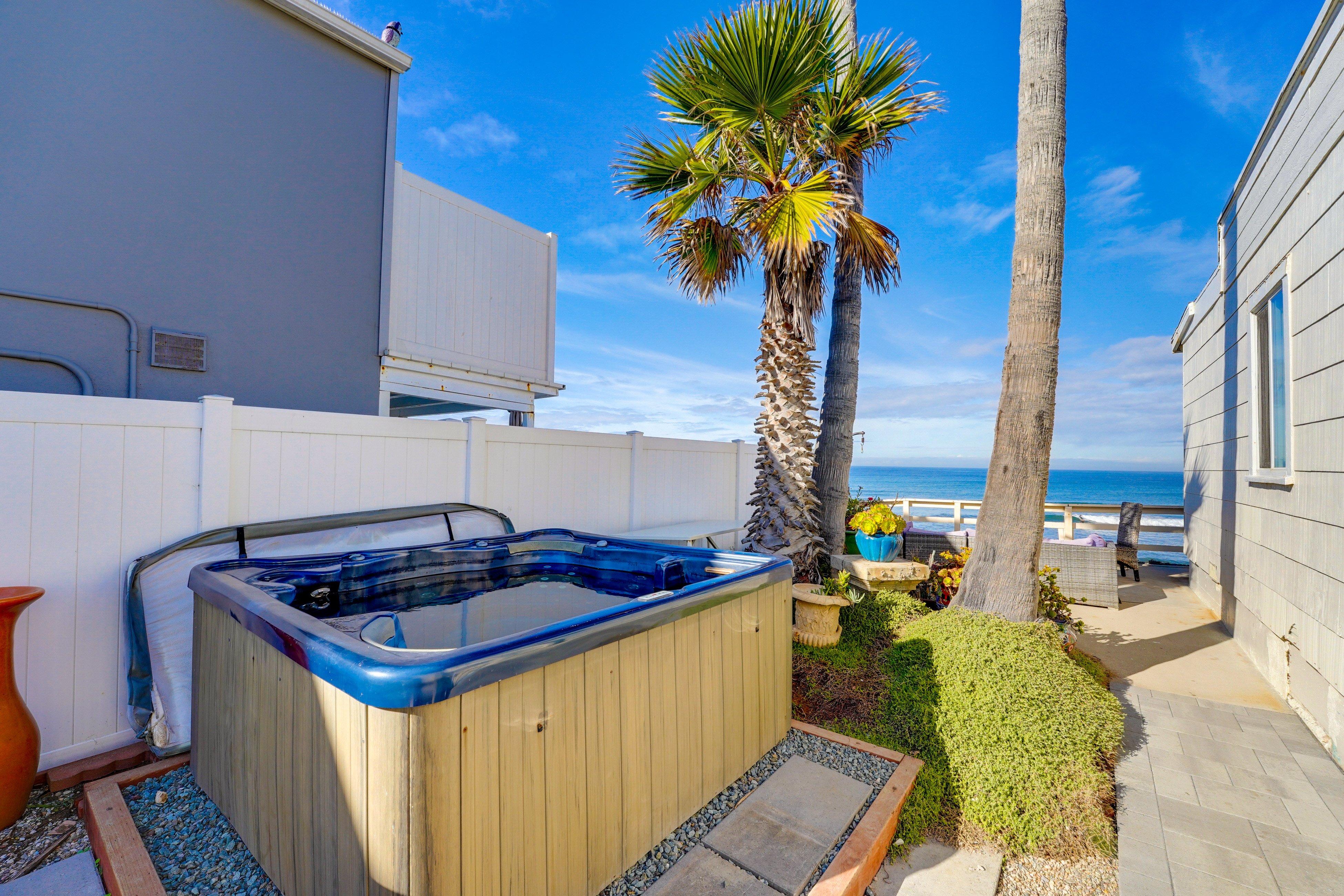 Villa Levante Adair Sunset Cliffs: Luxury 6-Bedroom Villa with Hot Tub and Sea Views, Sunset Cliffs