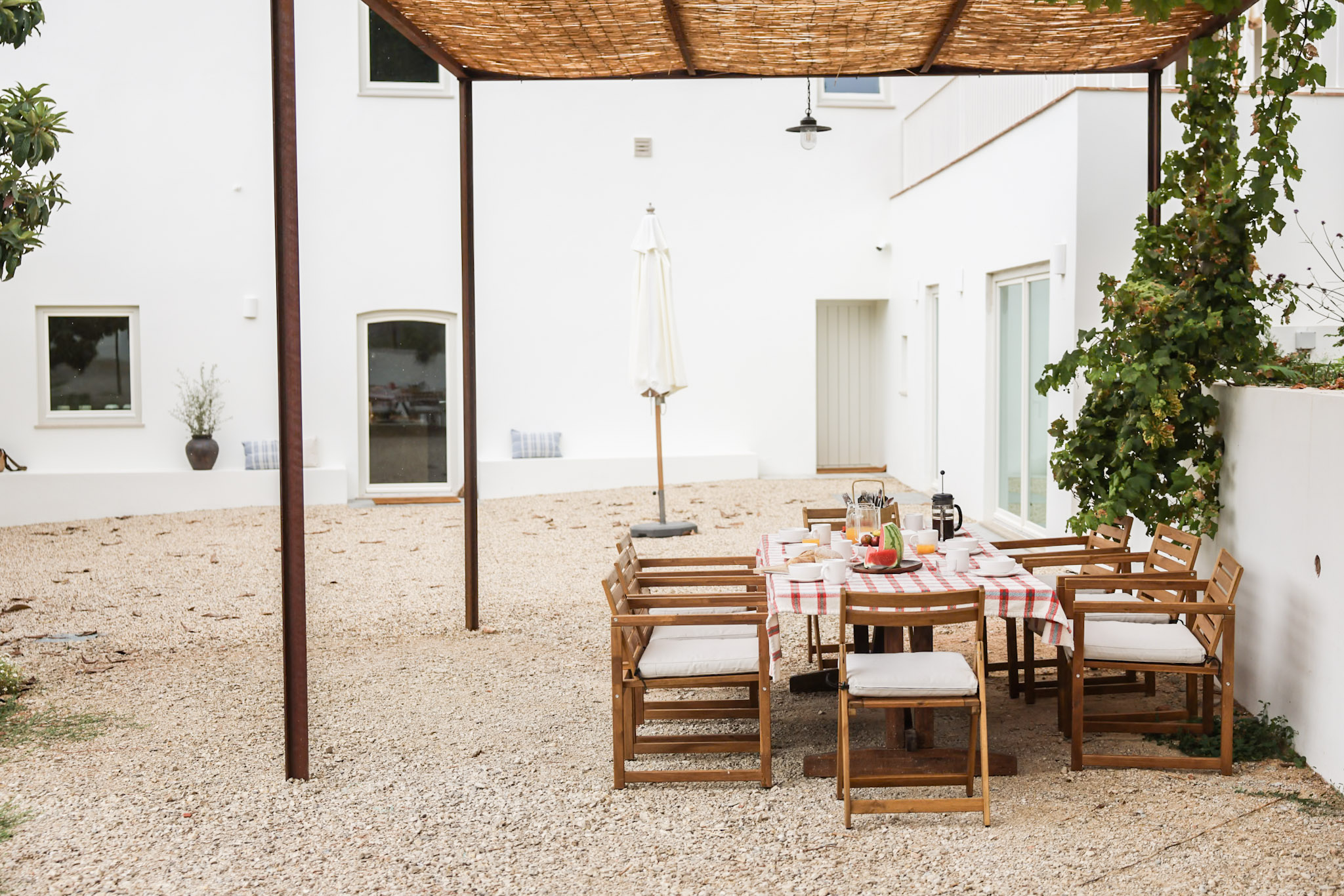 Villa Levante Alpertuche Setúbal: Luxury 5-Bedroom Villa with Private Pool and Family-Friendly Features, Setúbal