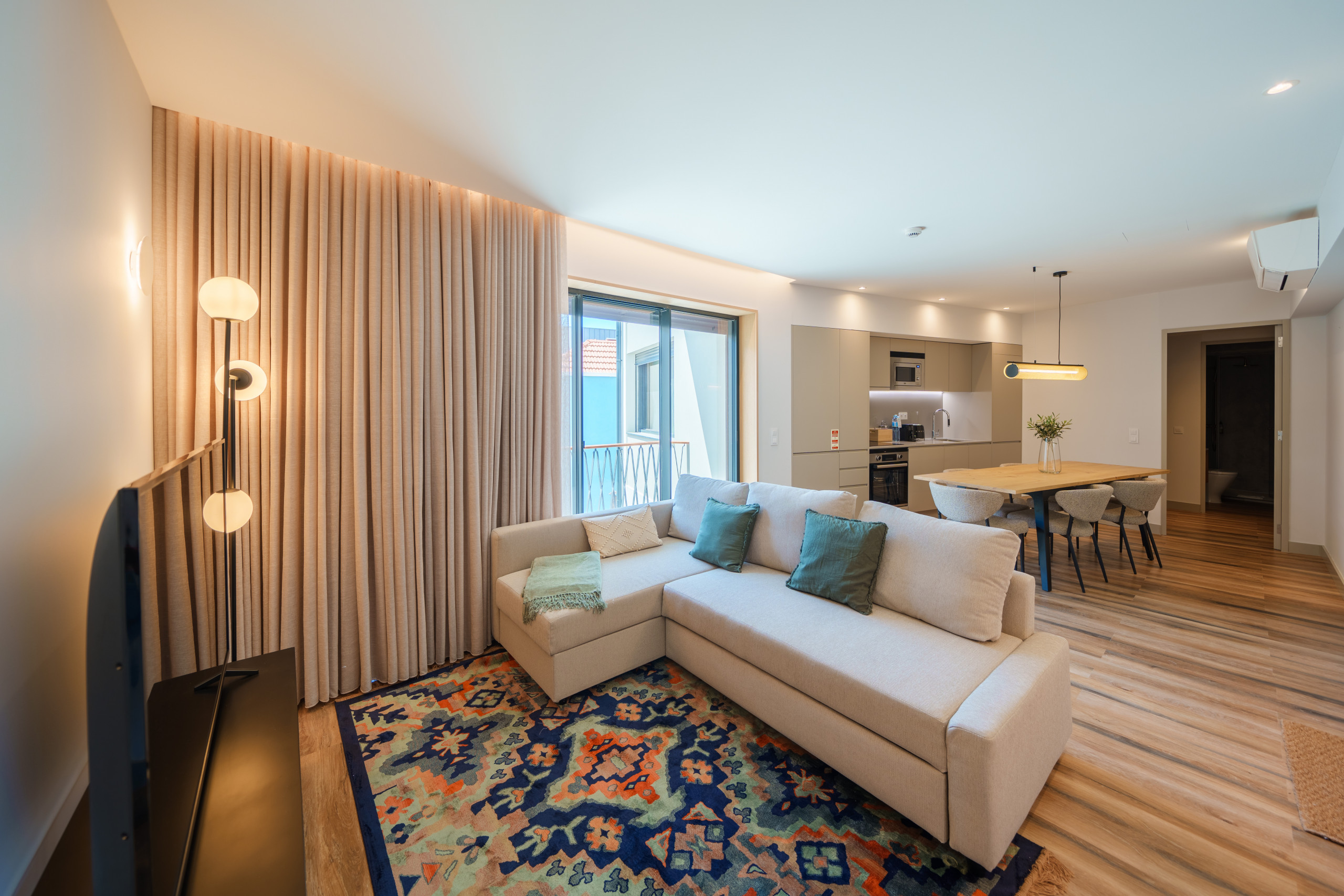 Villa Levante Bolhão Porto: Luxury 3-Bedroom Apartment with Spa and Rooftop Terrace, Porto Bolhão